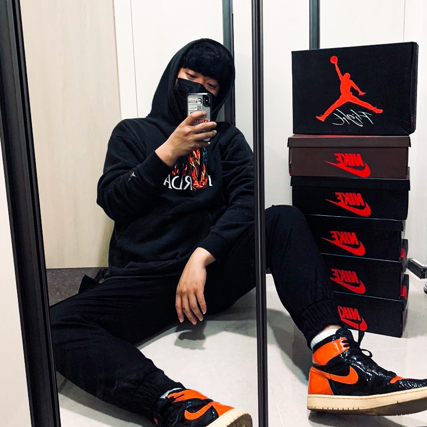 Jordan 1 Retro High Shattered Backboard 3.0, Jordan x Travis Scott MJ Fleece Hoodie - Asia 착용 스타일