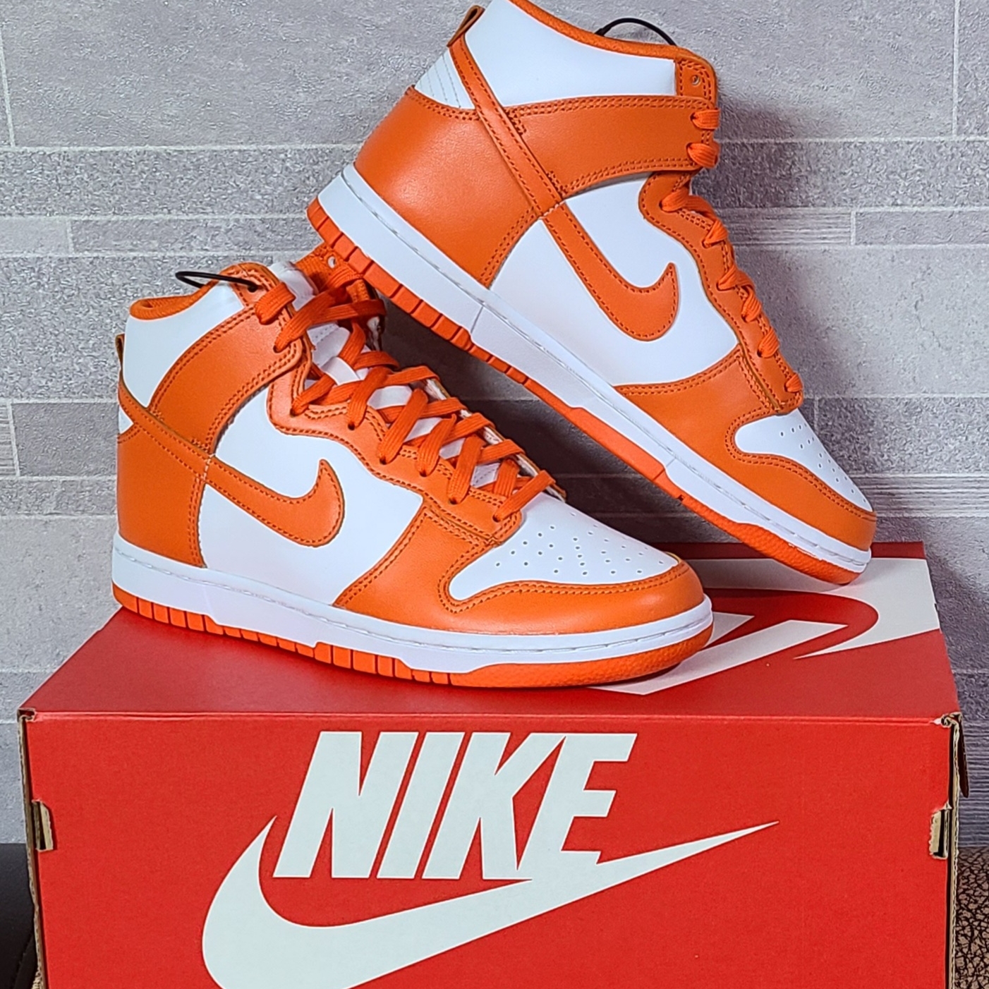 Nike Dunk High Retro Orange Blaze 착용 스타일