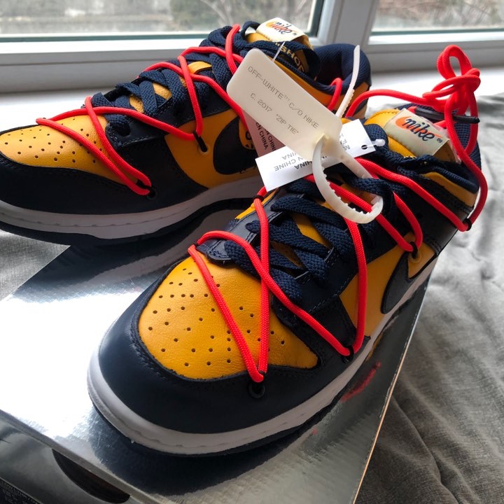 Nike x Off-White Dunk Low Pine Green, Nike x Off-White Dunk Low University Gold Midnight Navy 착용 스타일 - 2