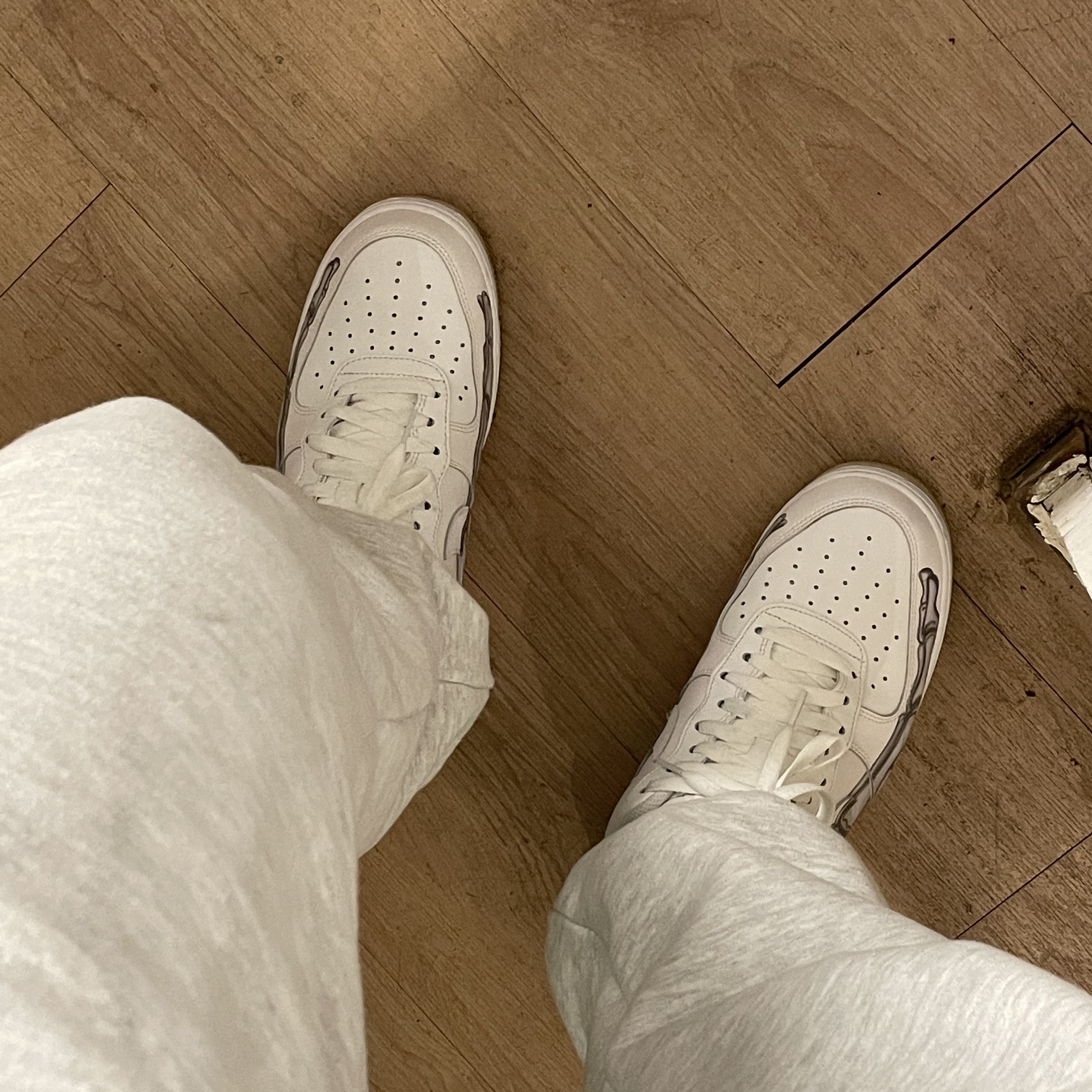 Nike Air Force 1 Low '07 White Skeleton 착용 스타일