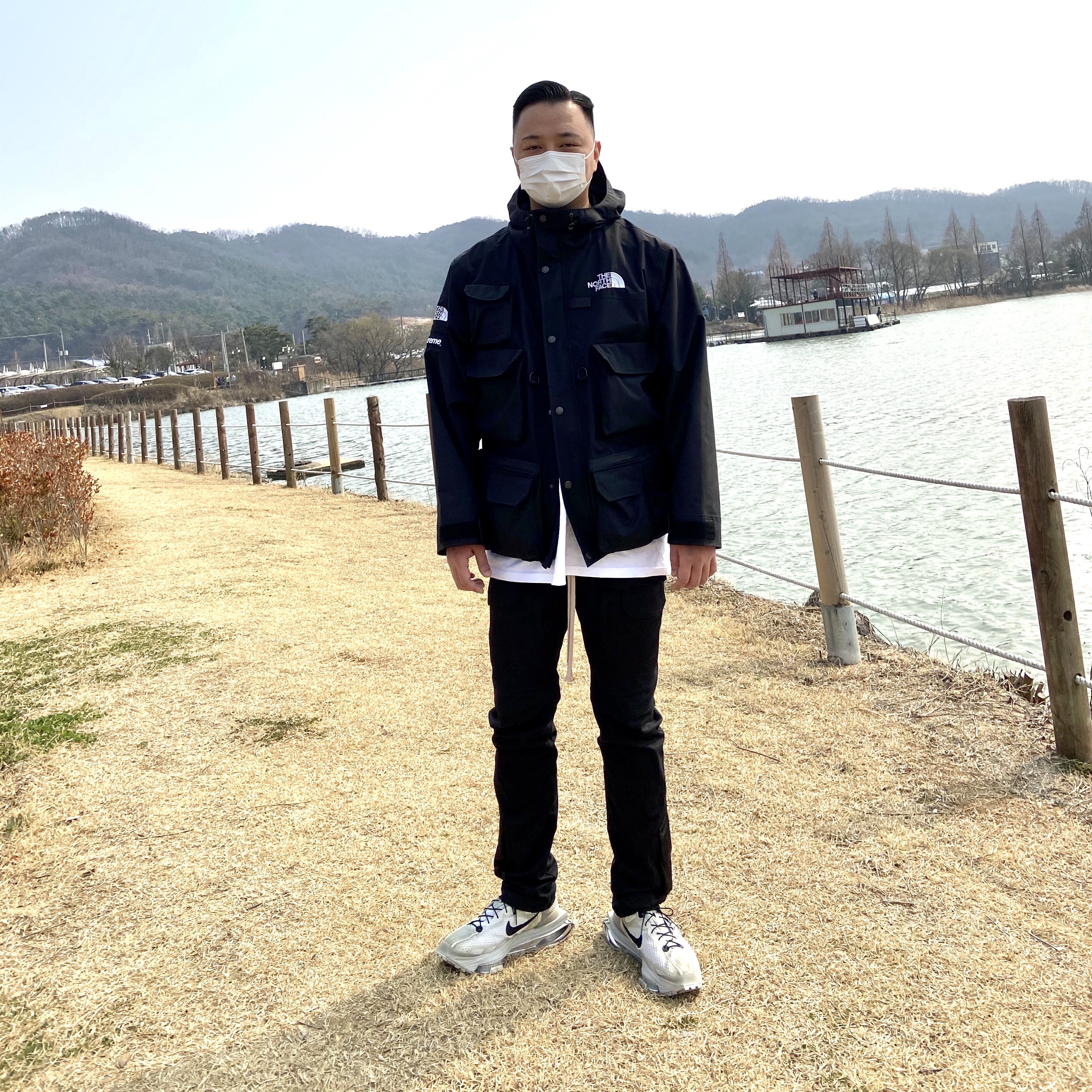 Supreme x The North Face Cargo Jacket Black - 20SS, Stussy x Rick Owens 40 WT T-Shirt 착용 스타일 - 1
