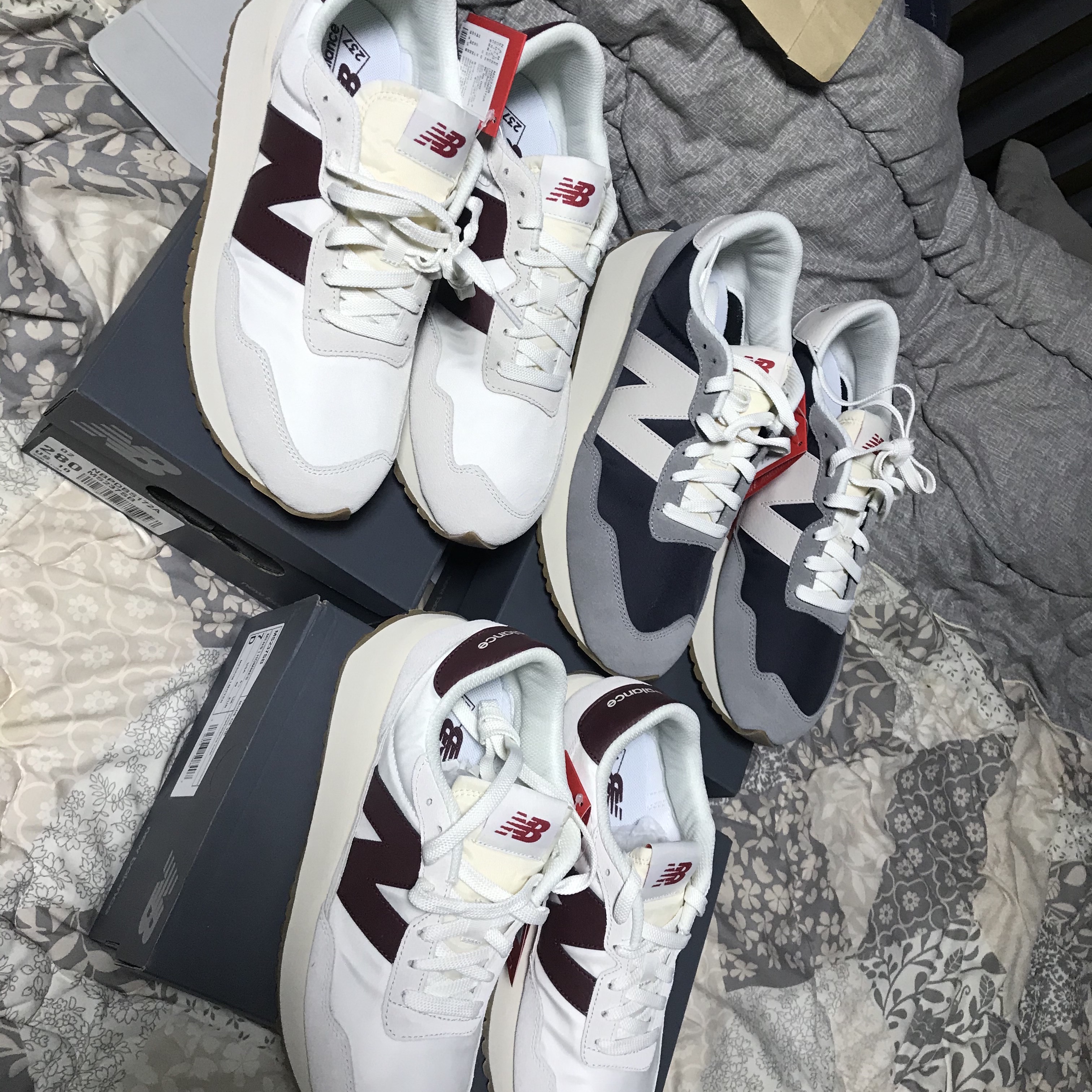 New Balance 237 Marblehead, New Balance 237 Moonbeam Classic Burgundy 착용 스타일 - 4