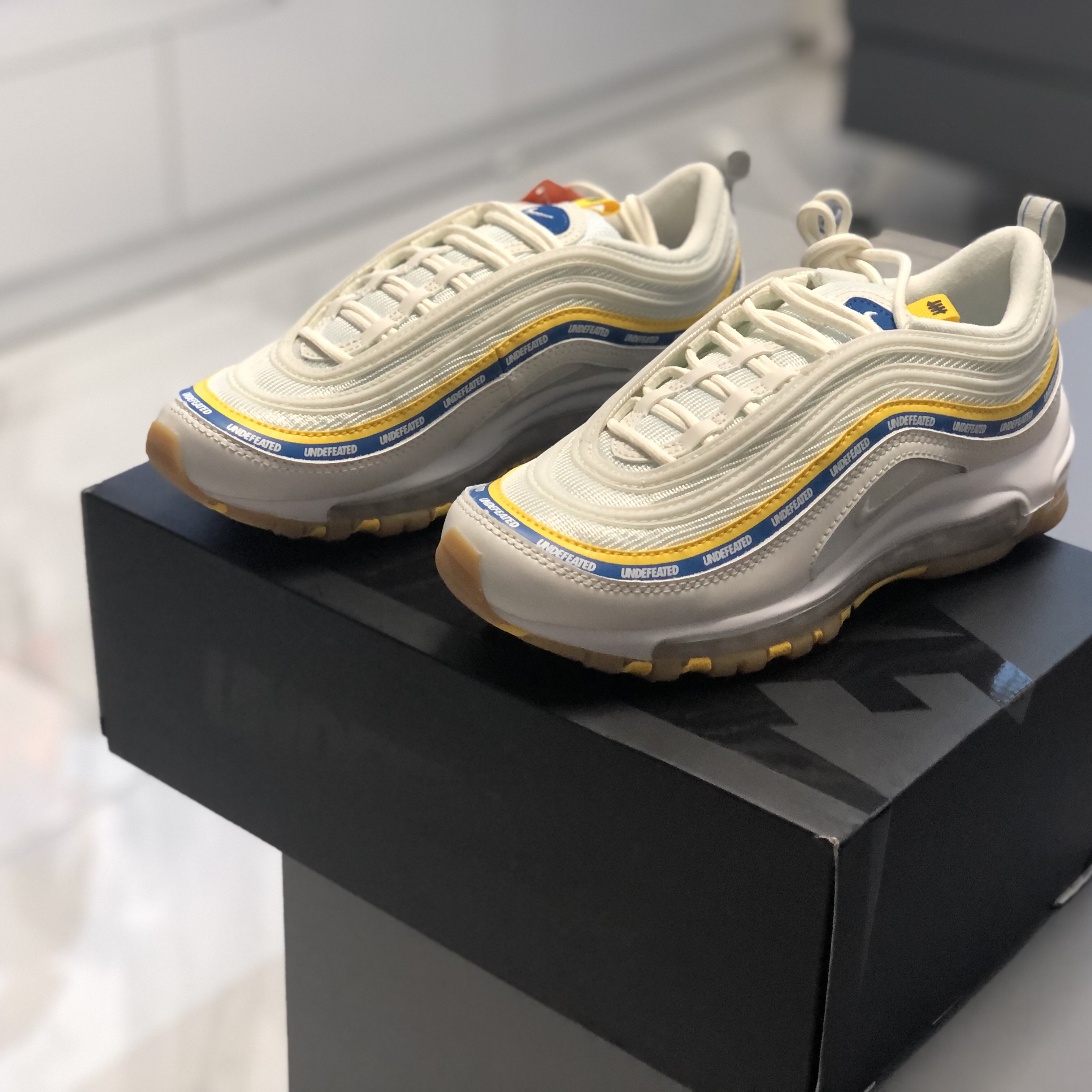 Nike x Undefeated Air Max 97 White 착용 스타일