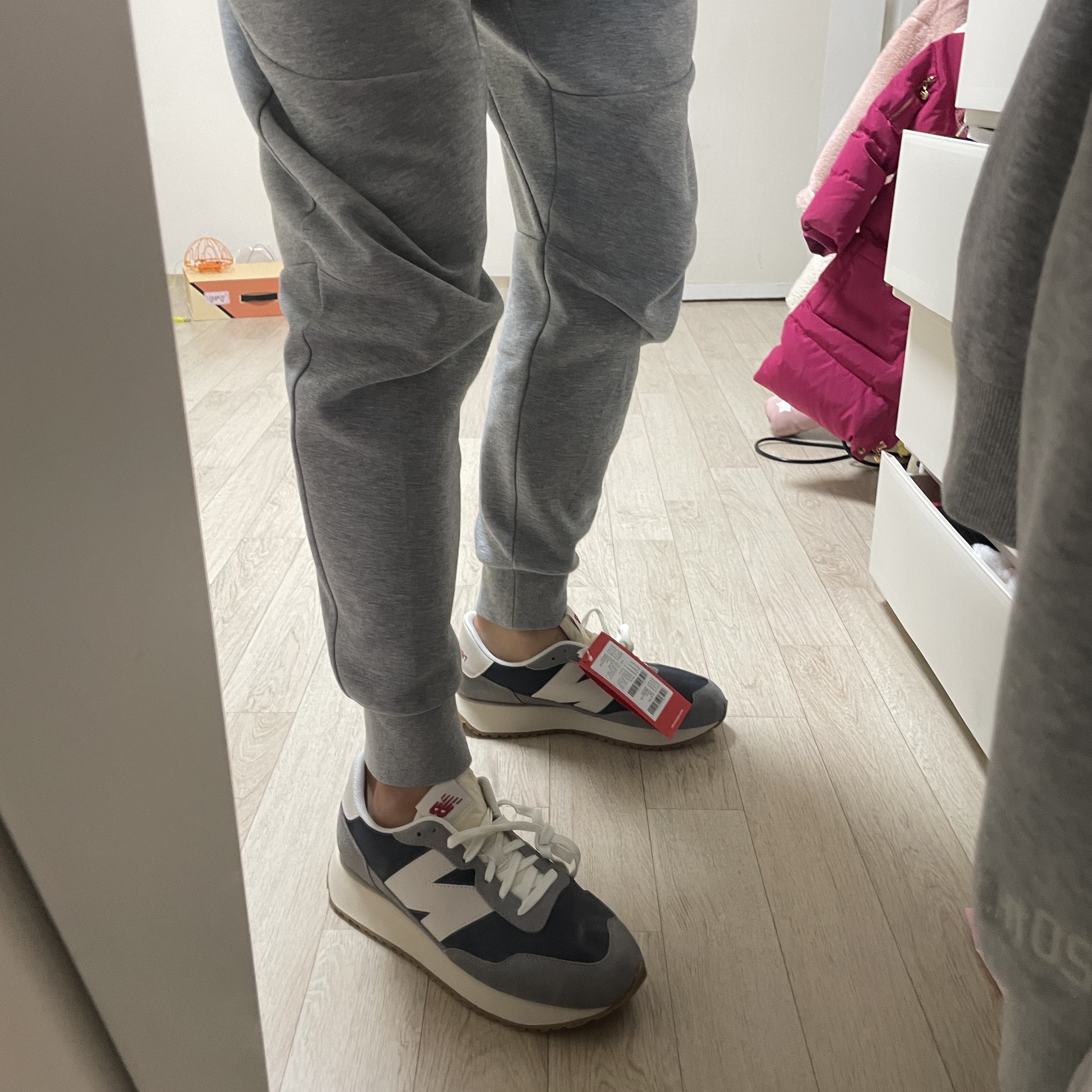 New Balance 237 Marblehead 착용 스타일 - 1
