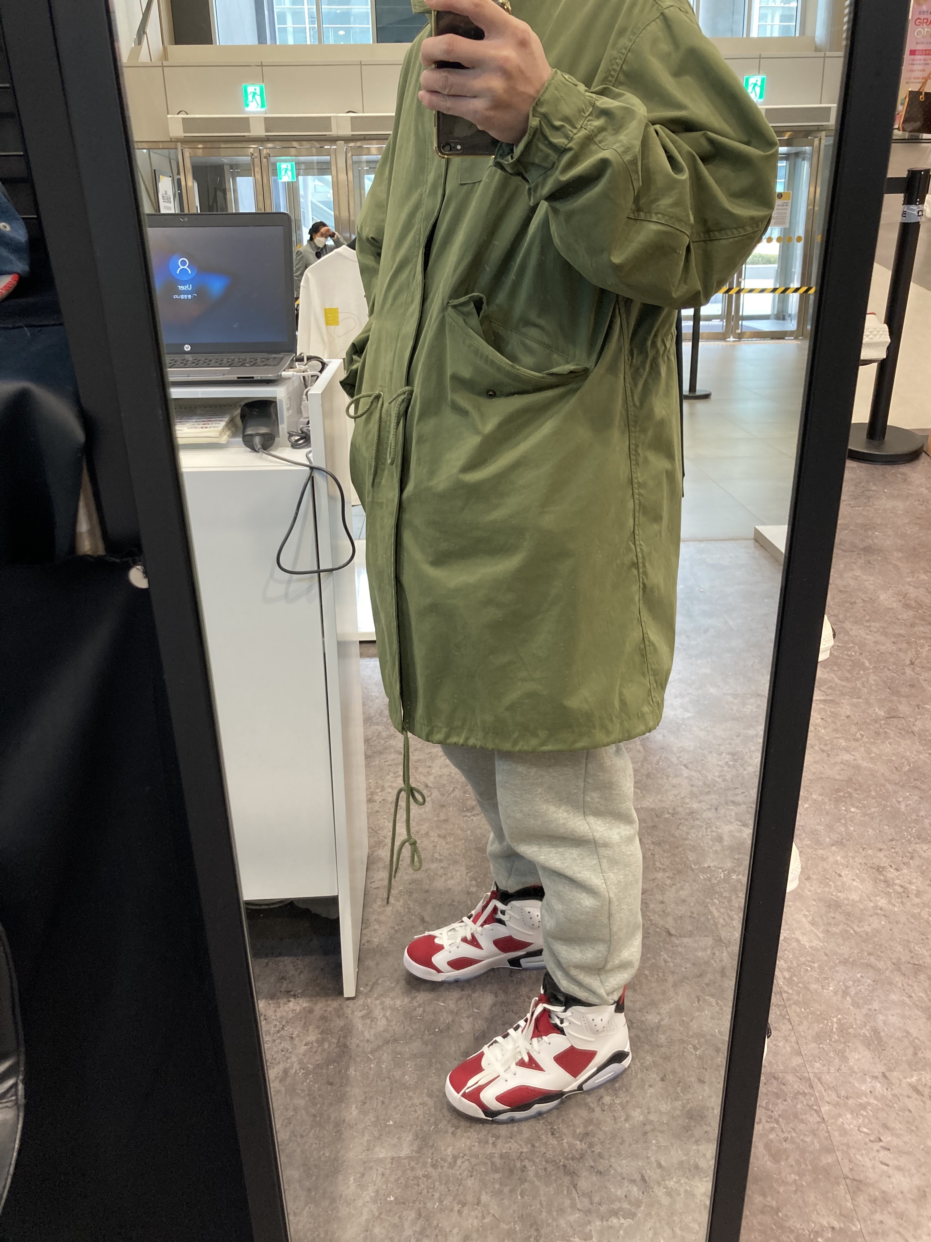 Jordan 6 Retro Carmine 2021 착용 스타일
