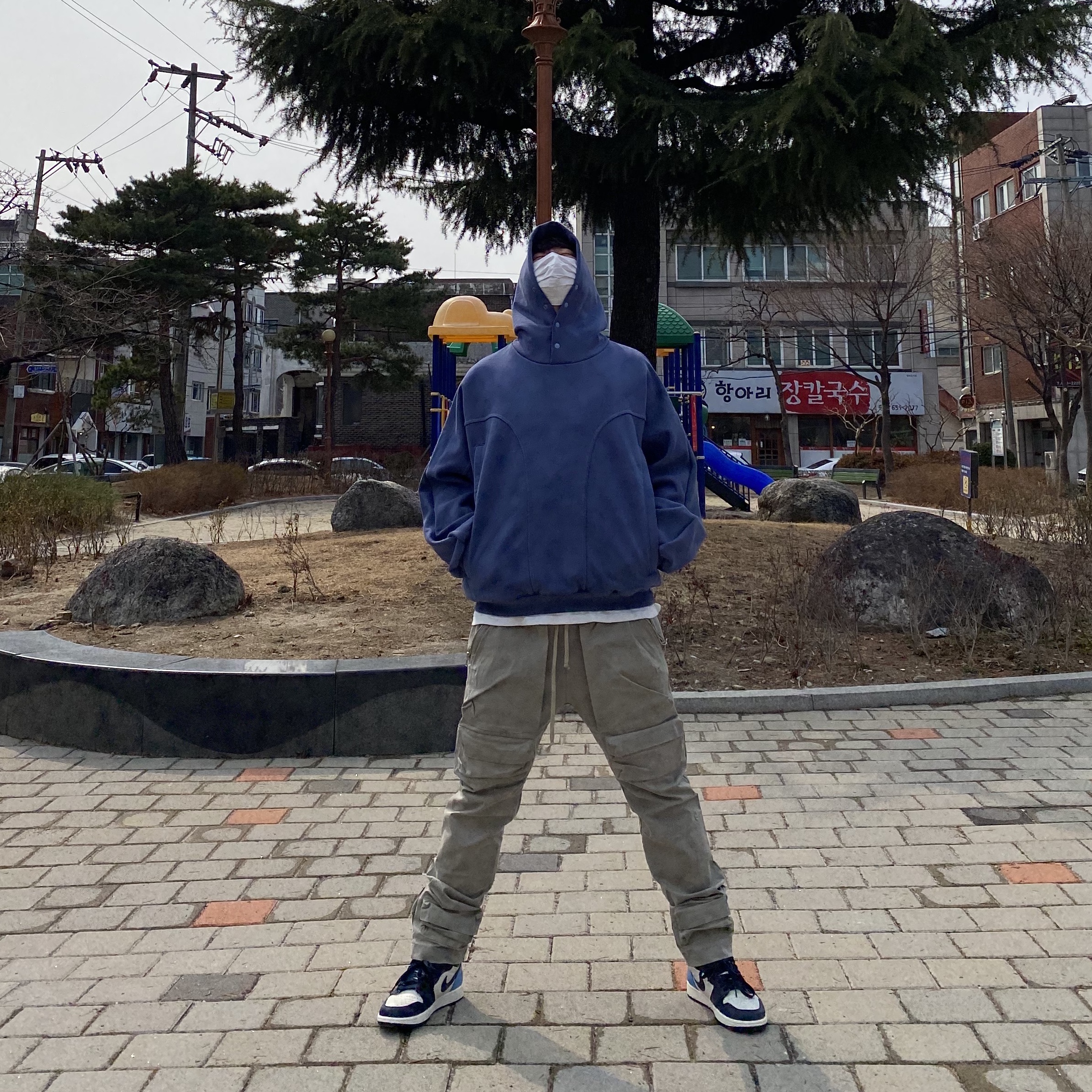 Jordan 1 Retro High Obsidian UNC 착용 스타일 - 2