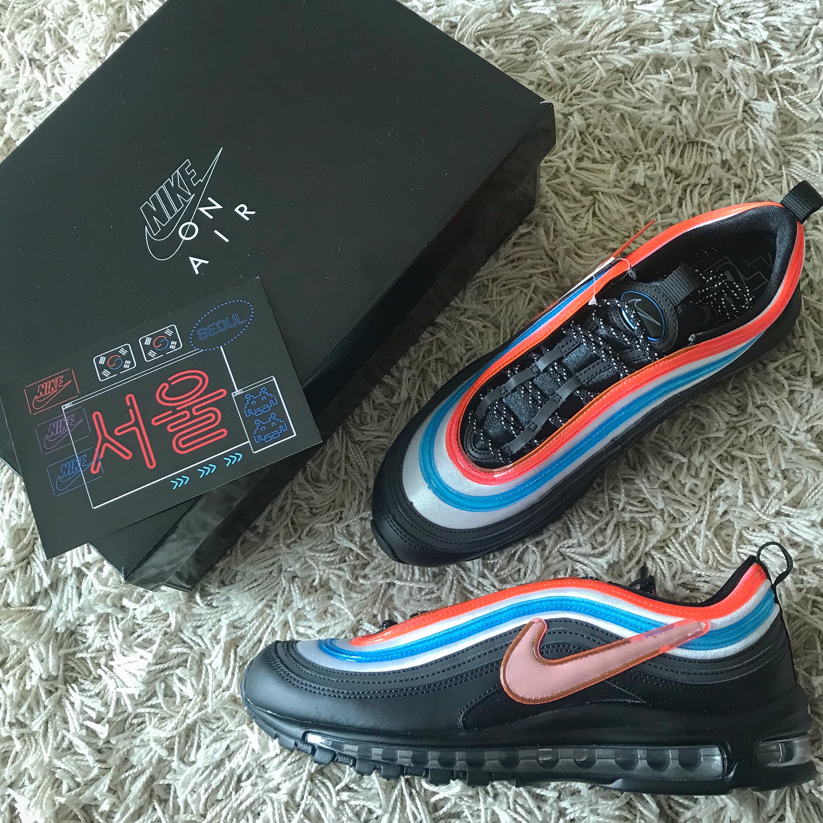 Nike Air Max 97 Neon Seoul 착용 스타일