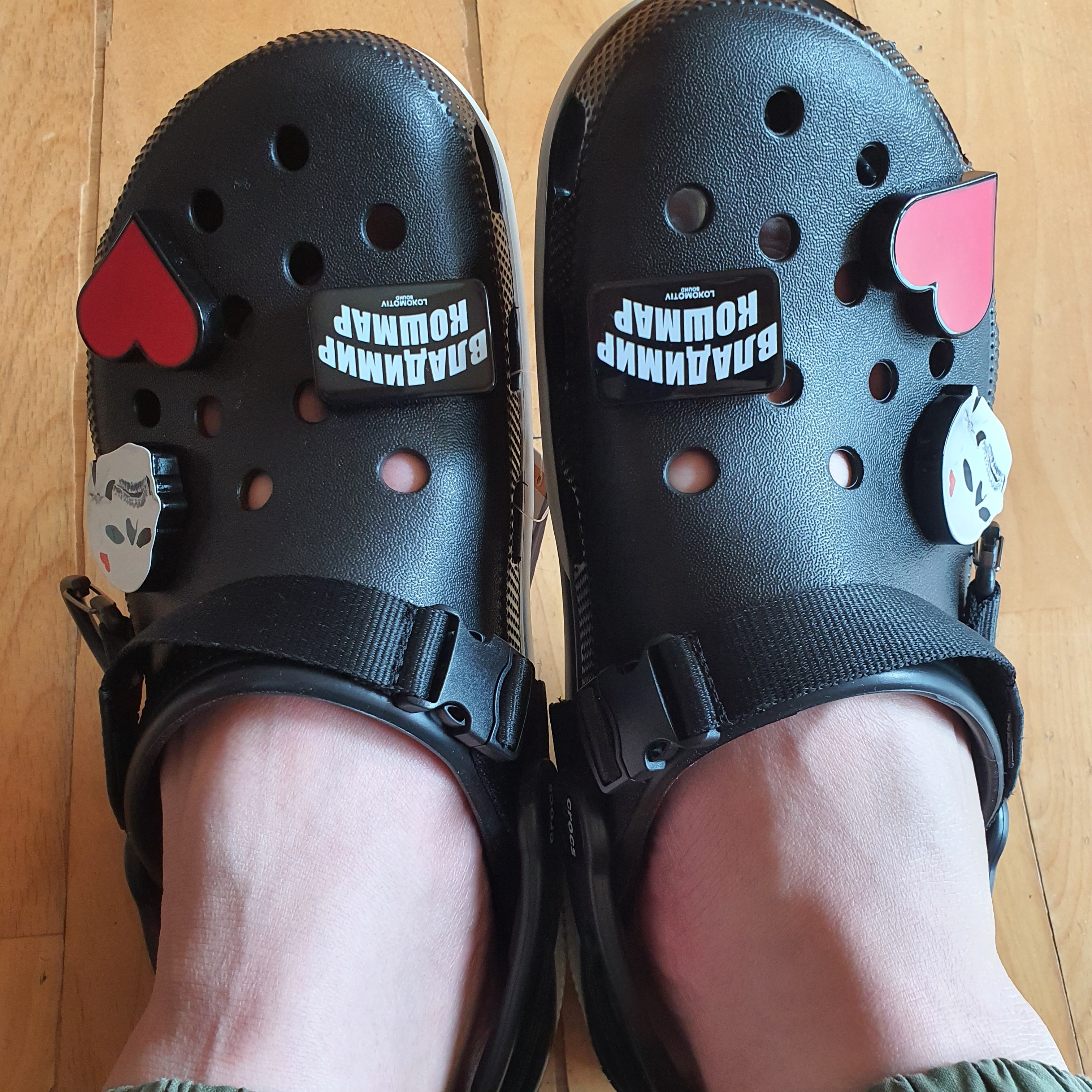 Crocs x Vladimir Cauchemar Design Clog 착용 스타일