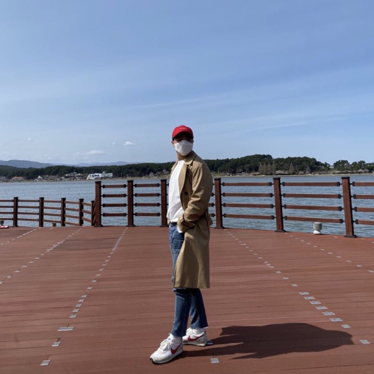 Nike Daybreak SP White University Red 착용 스타일