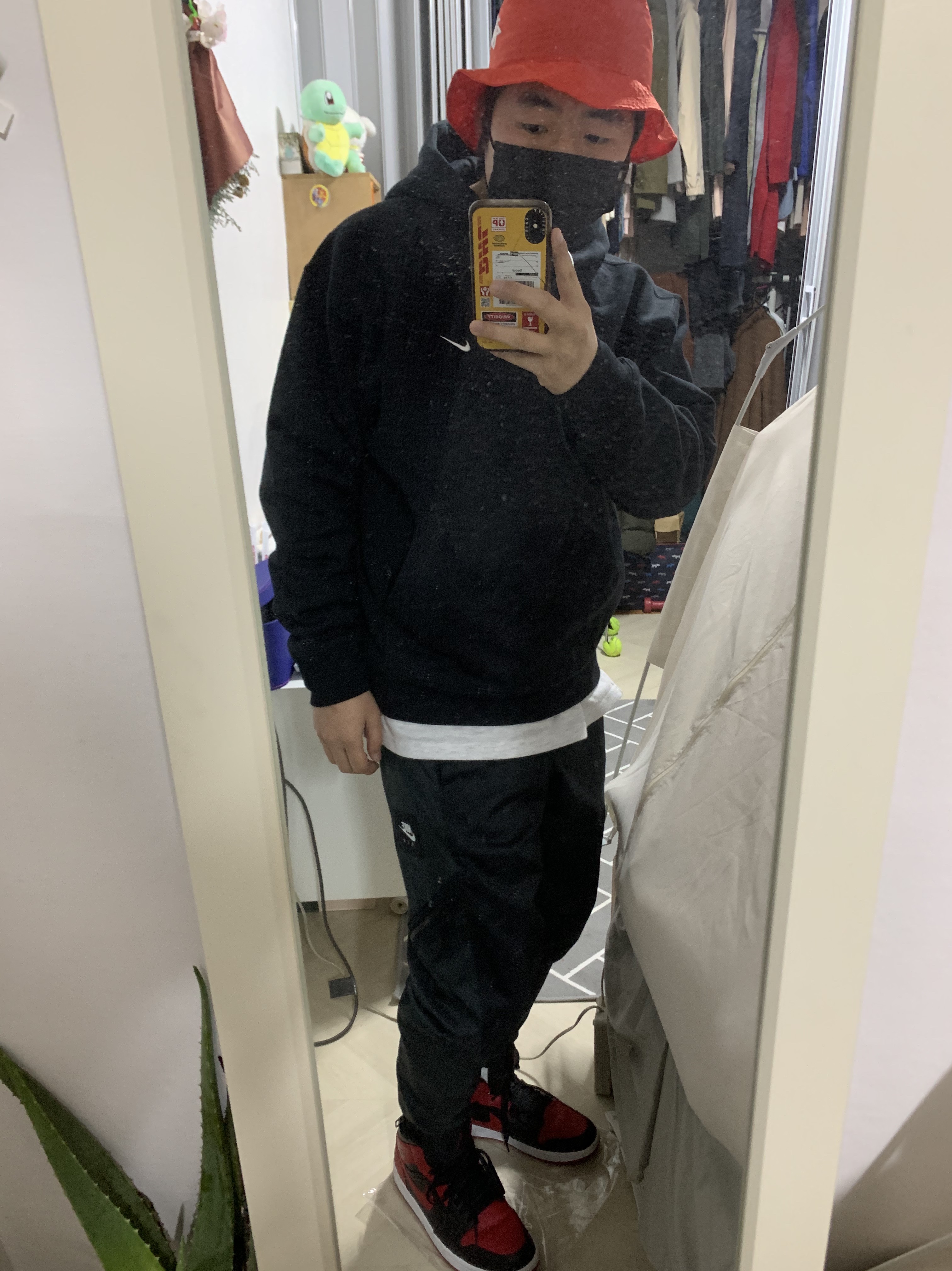 Nike NRG Solo Swoosh Fleece Hoodie Black White - Asia, Jordan 1 Mid Bred Banned 2020 착용 스타일