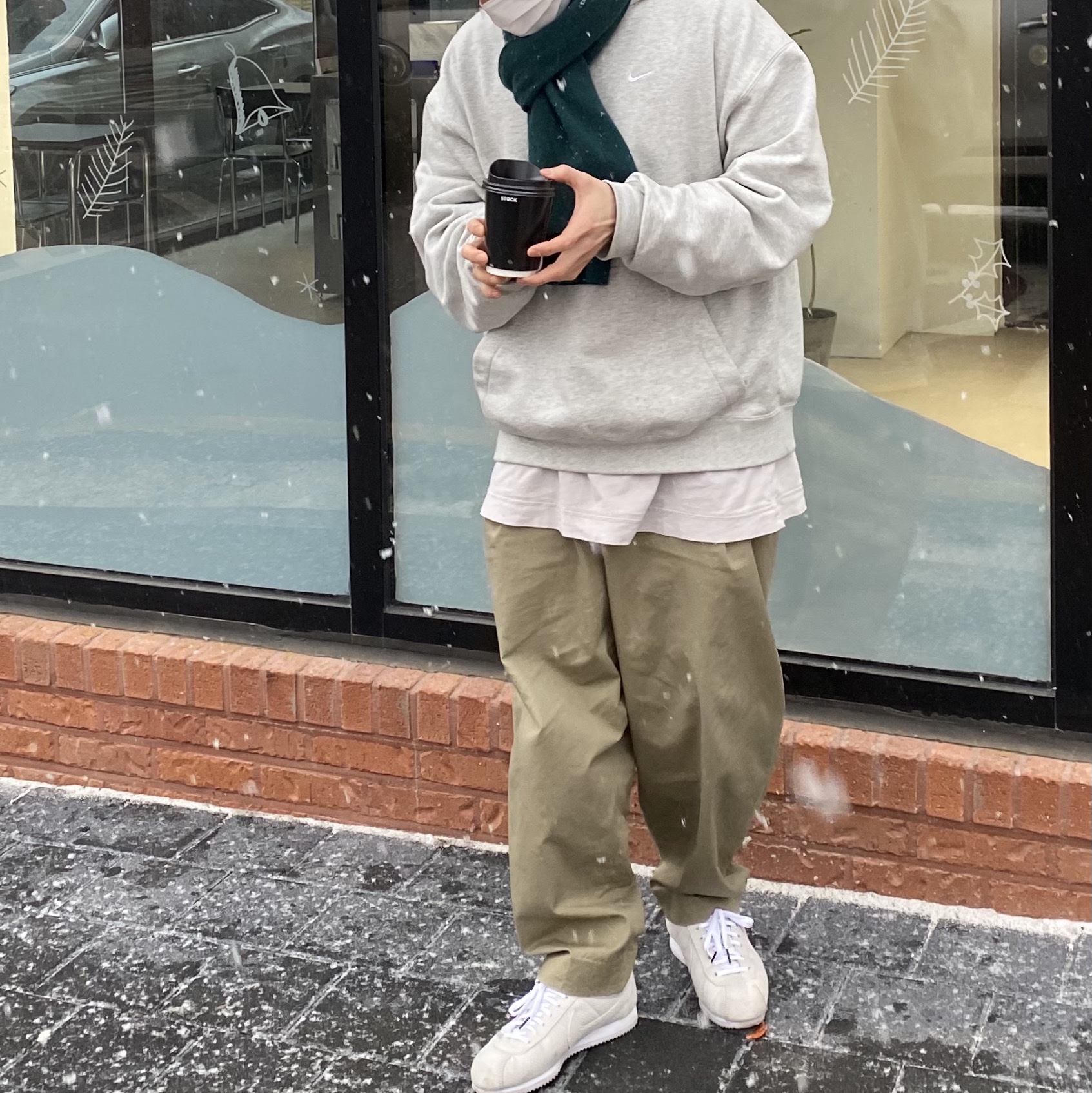 Nike M NRG Hoodie Dark Grey Heather, Nike x Stranger Things Classic Cortez Sail Upside Down Pack 착용 스타일