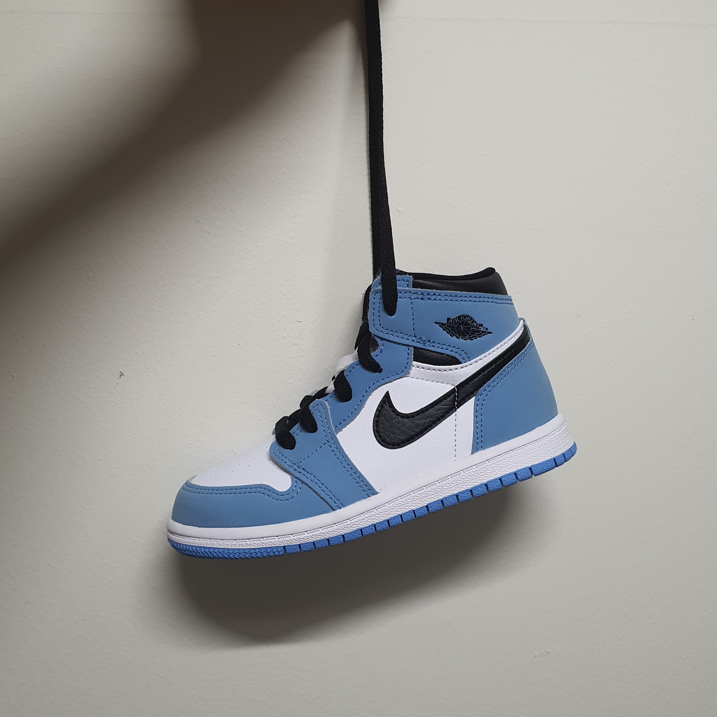 (TD) Jordan 1 Retro High OG University Blue 착용 스타일