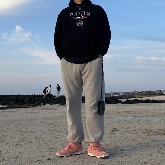 Nike SB Dunk Low Pro Pink Pig 착용 스타일