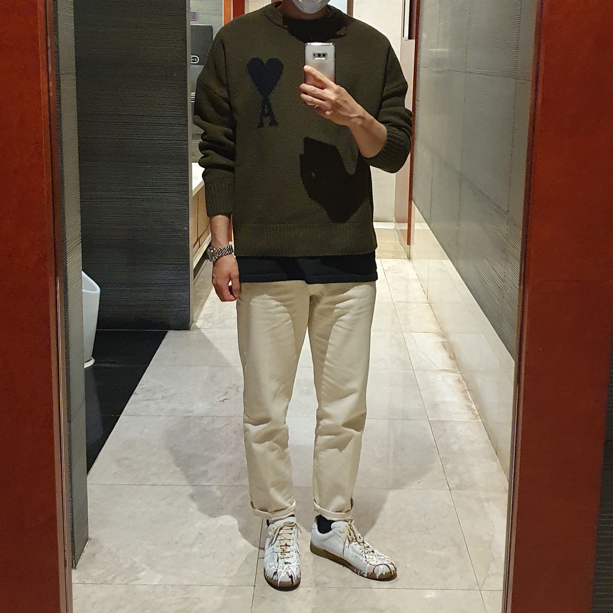 Maison Margiela Replica Paint Drop Sneakers 착용 스타일