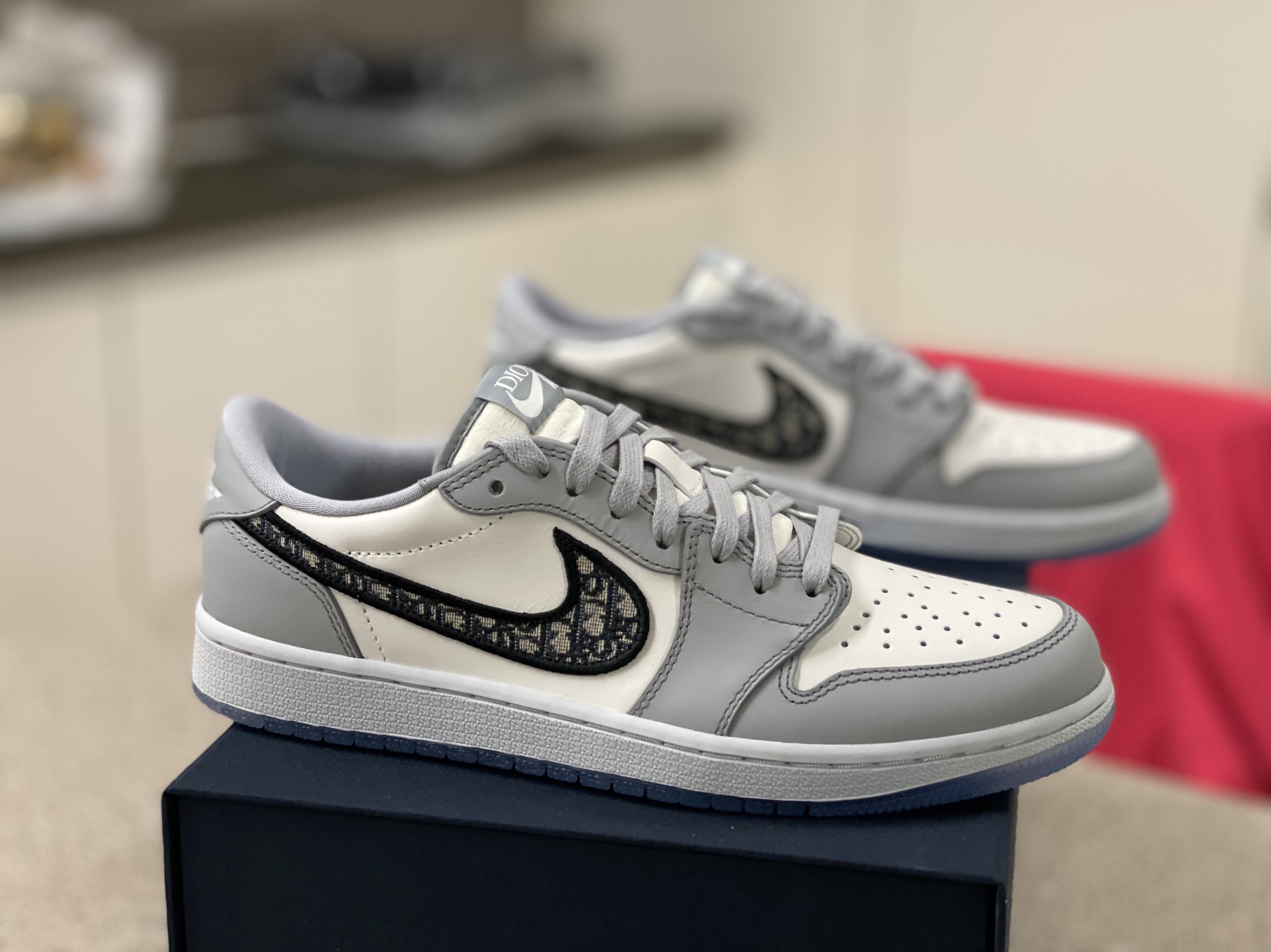 Jordan 1 x Dior Low OG 착용 스타일 - 2