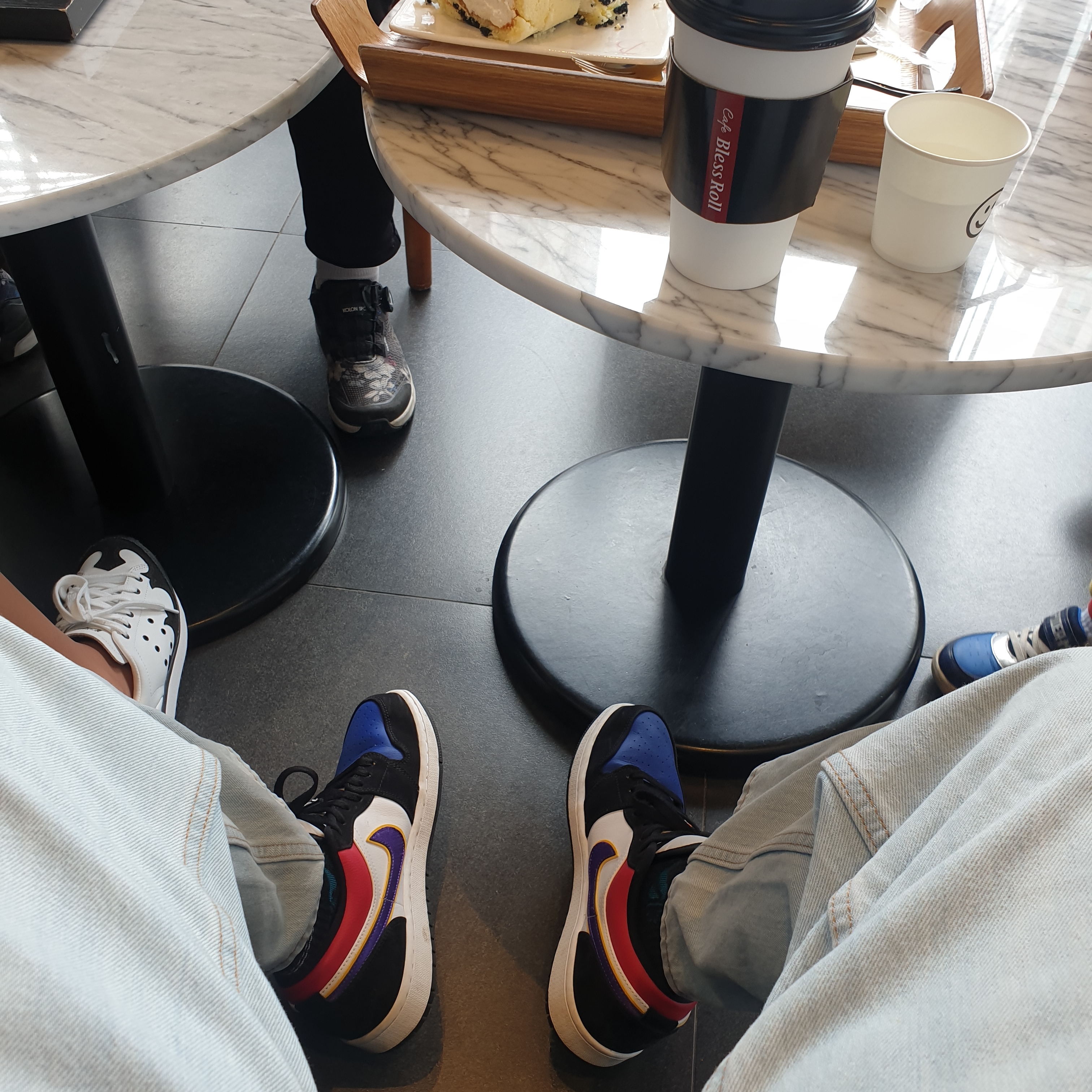Jordan 1 Low Lakers Top 3 착용 스타일 - 2