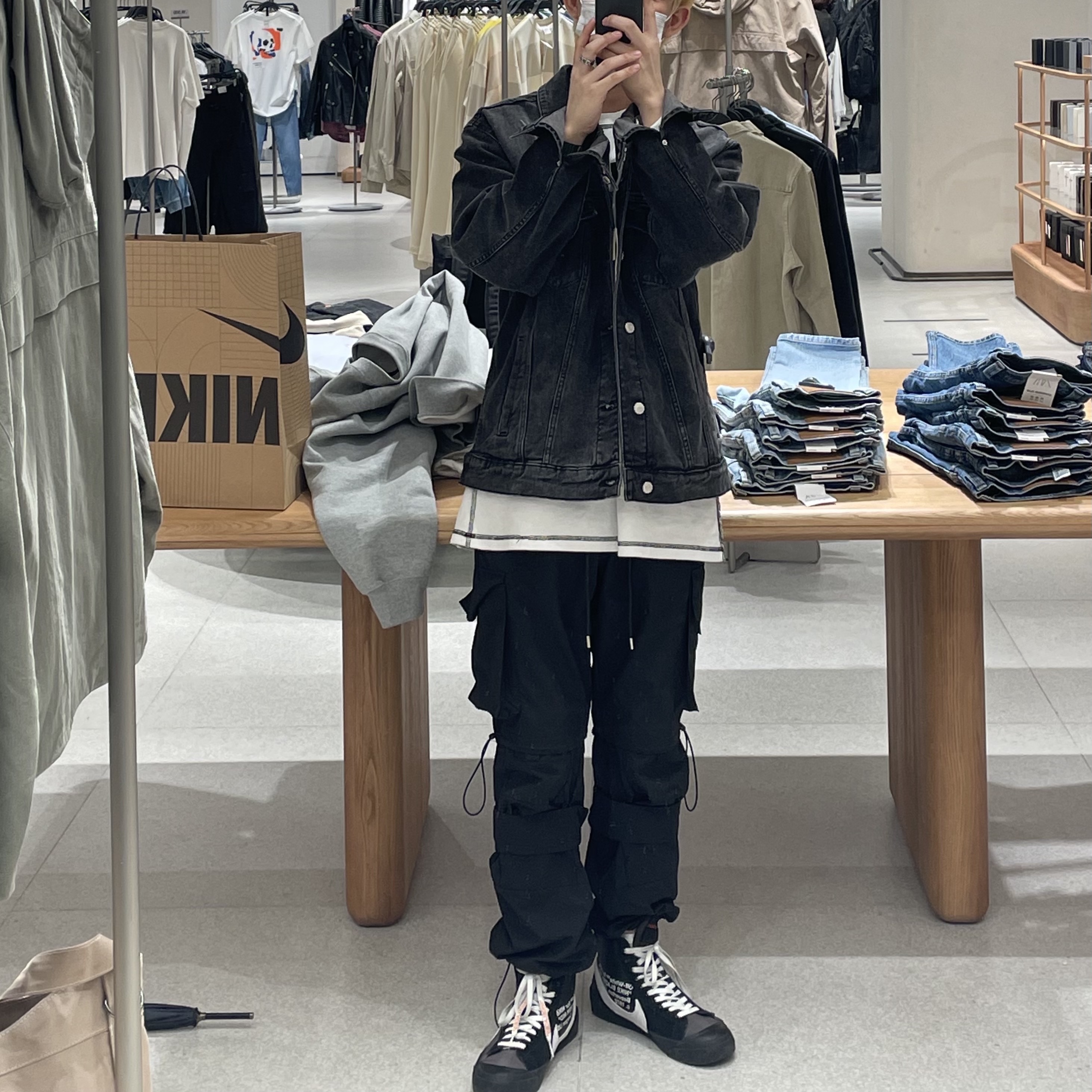 Nike x Off-White Blazer Mid Grim Reaper Black 착용 스타일