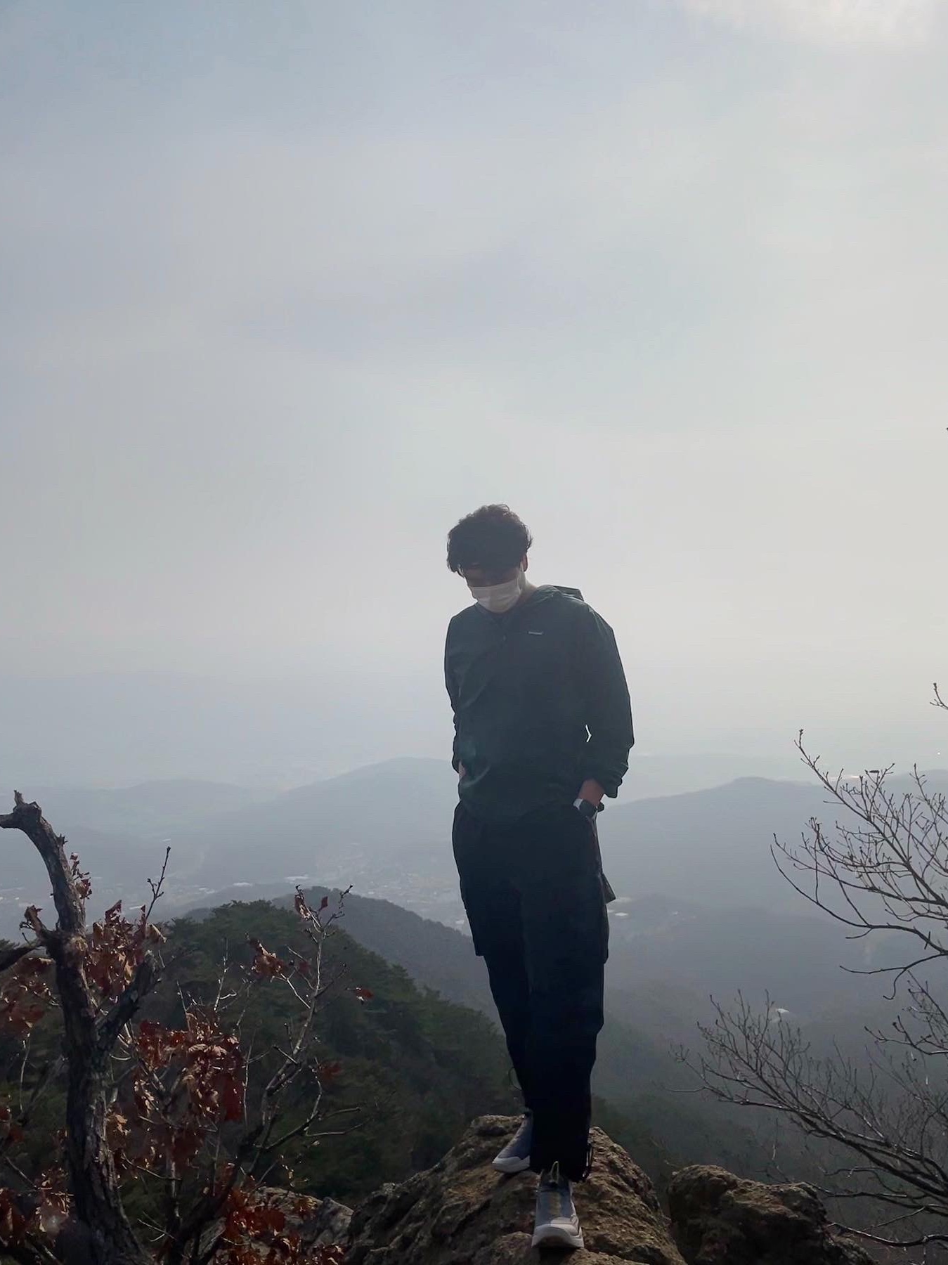 Nike ACG Zoom Air AO Smoke Grey 착용 스타일 - 2