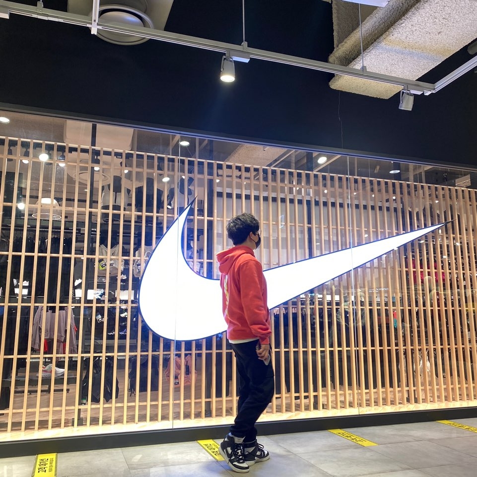 Nike x Ambush Dunk High Black 착용 스타일 - 1