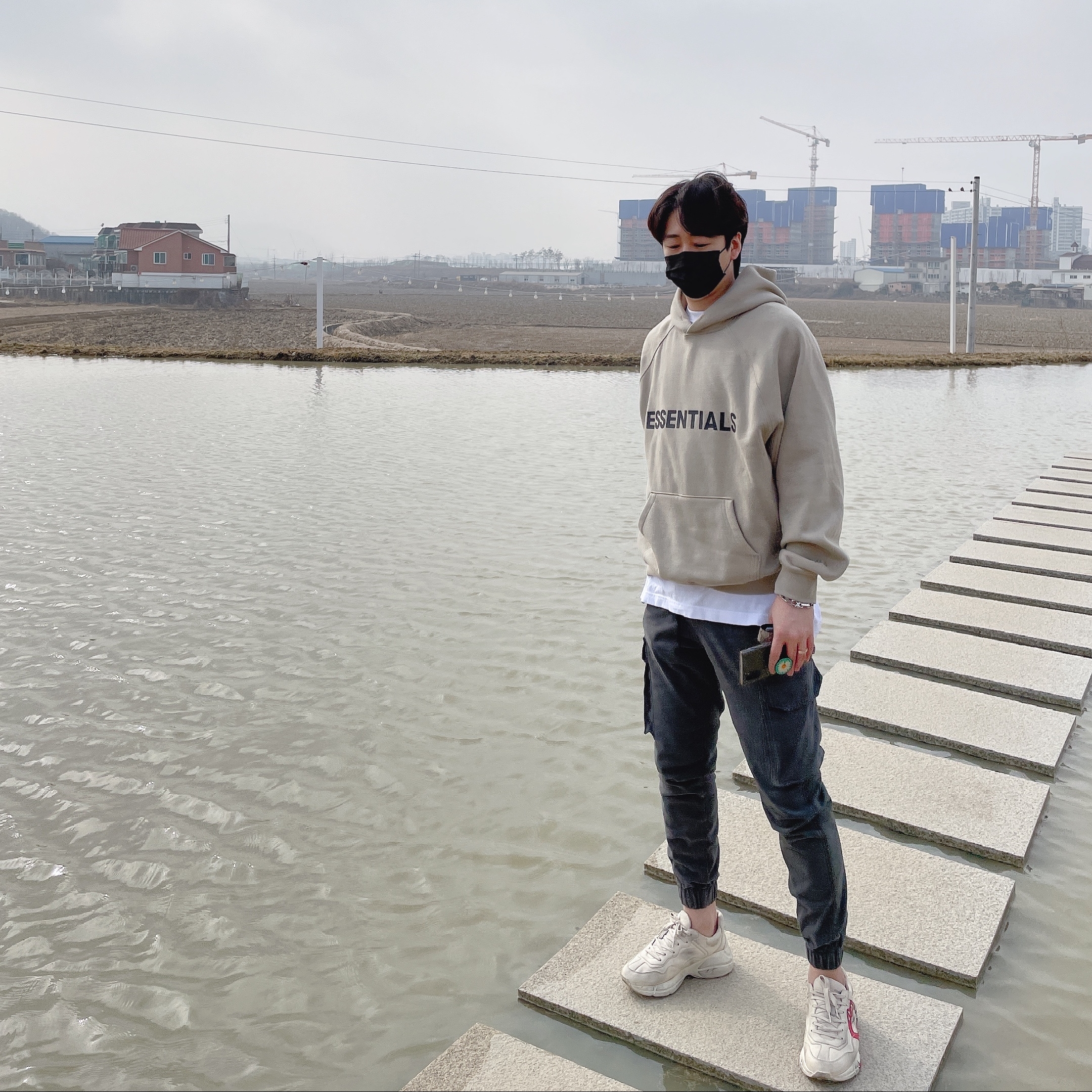Essentials 3D Silicon Applique Pullover Hoodie Olive/Khaki - 20FW, Gucci Rhyton Leather Sneakers Mouth 착용 스타일
