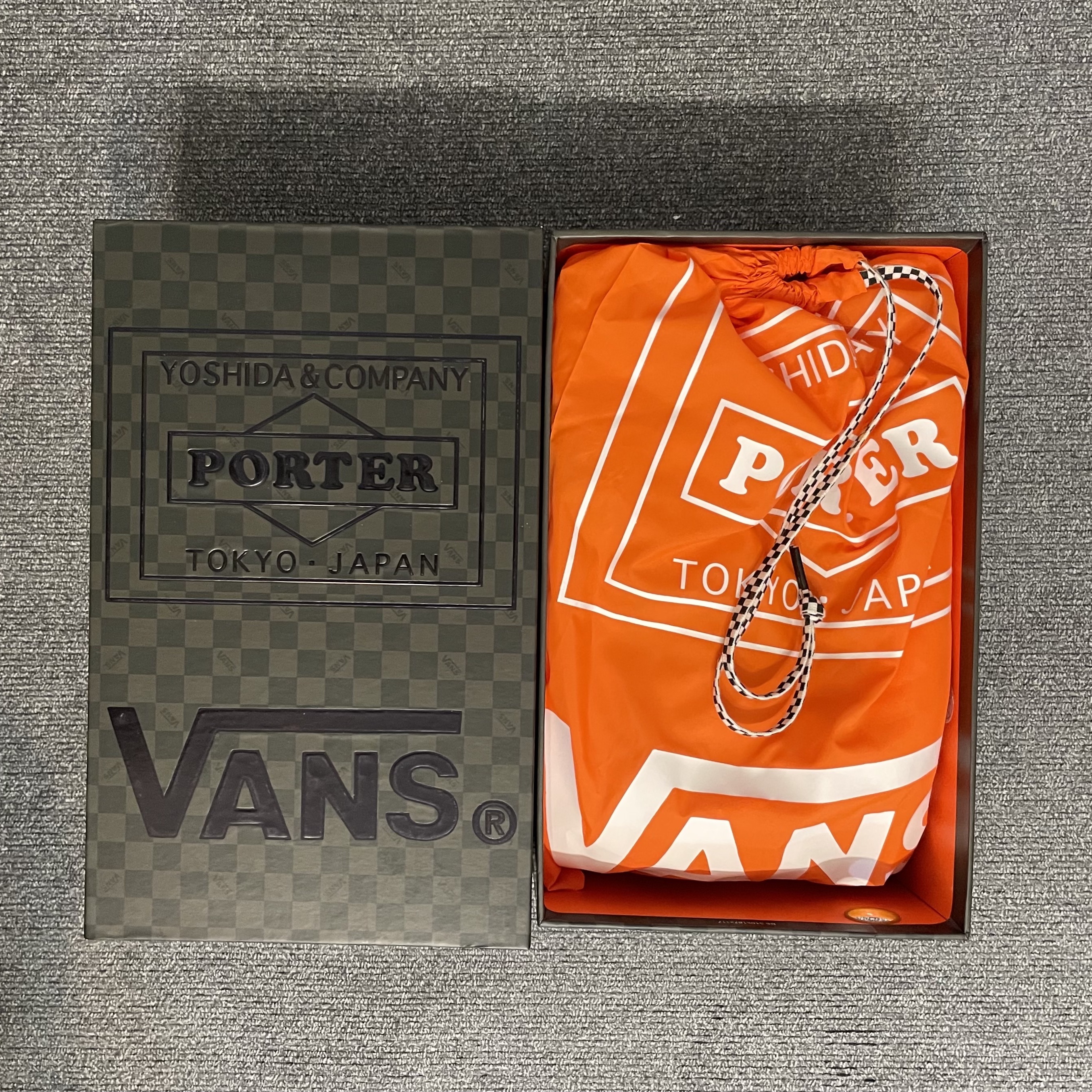 Vans Vault x Porter OG Old Skool LX Forest night 착용 스타일 - 5