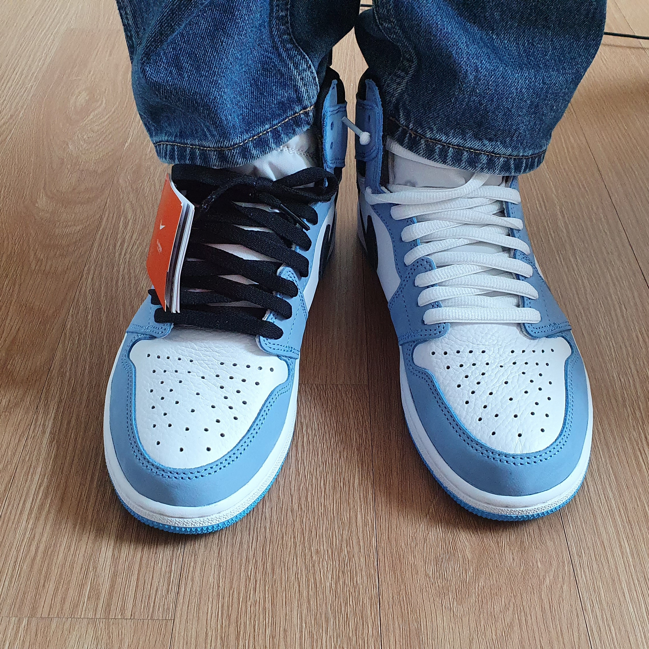 Jordan 1 Retro High OG University Blue 착용 스타일 - 1