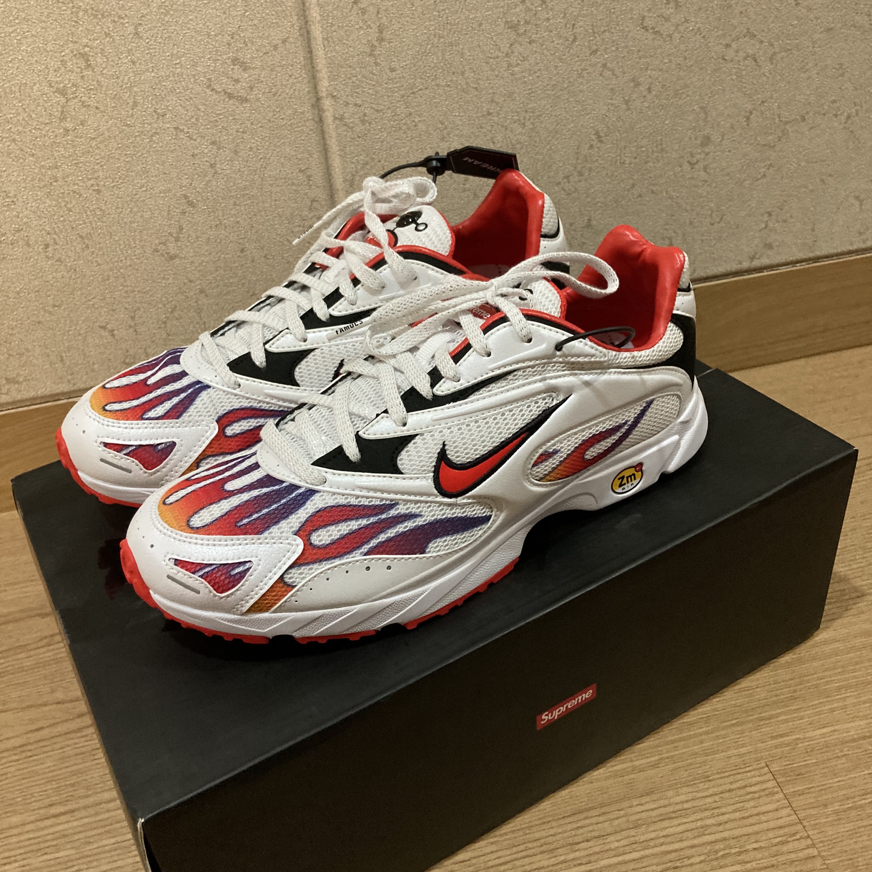 Nike x Supreme Zoom Streak Spectrum Plus White 착용 스타일