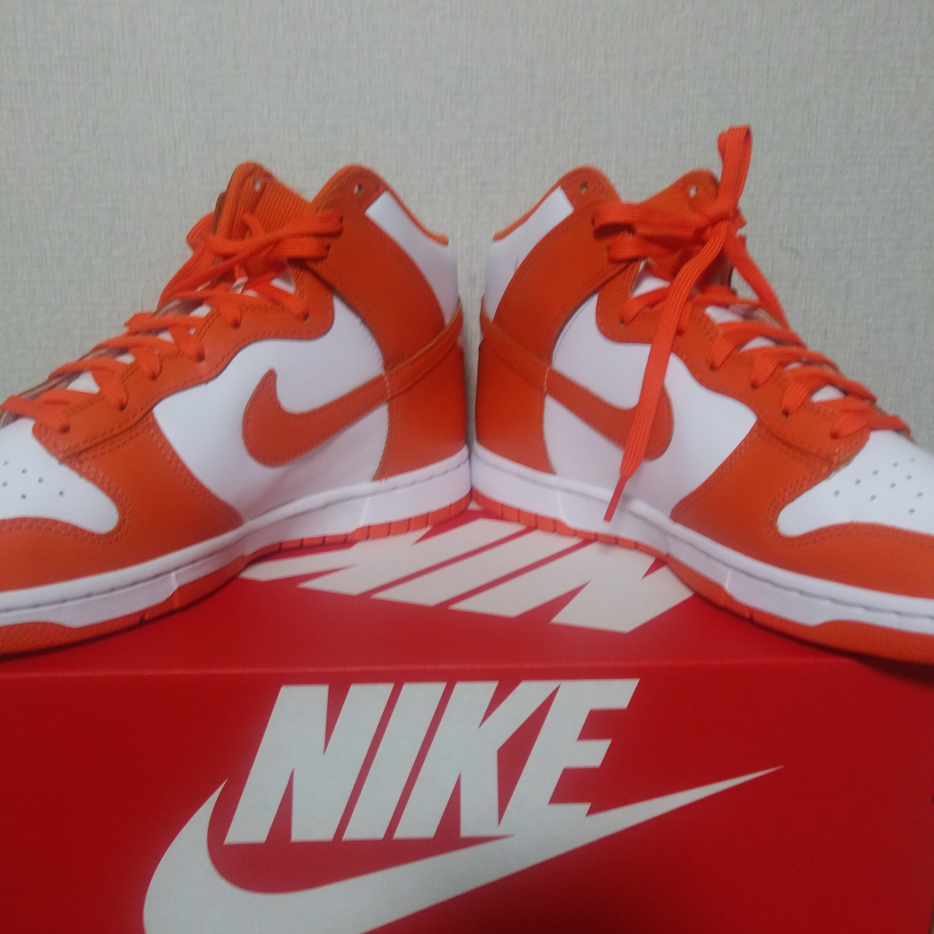 Nike Dunk High Retro Orange Blaze 착용 스타일 - 4