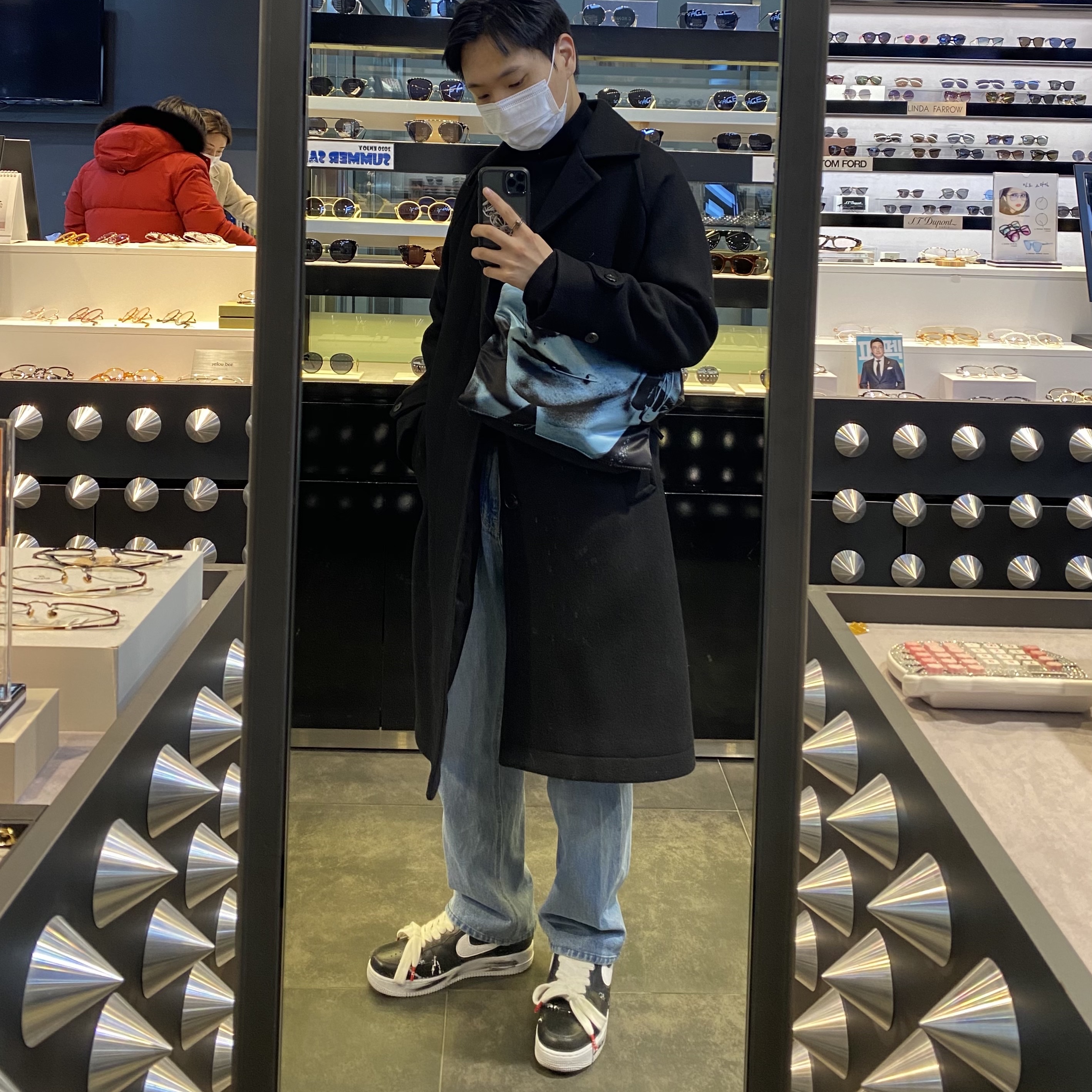 Nike x Peaceminusone Air Force 1 Low Para-Noise 착용 스타일