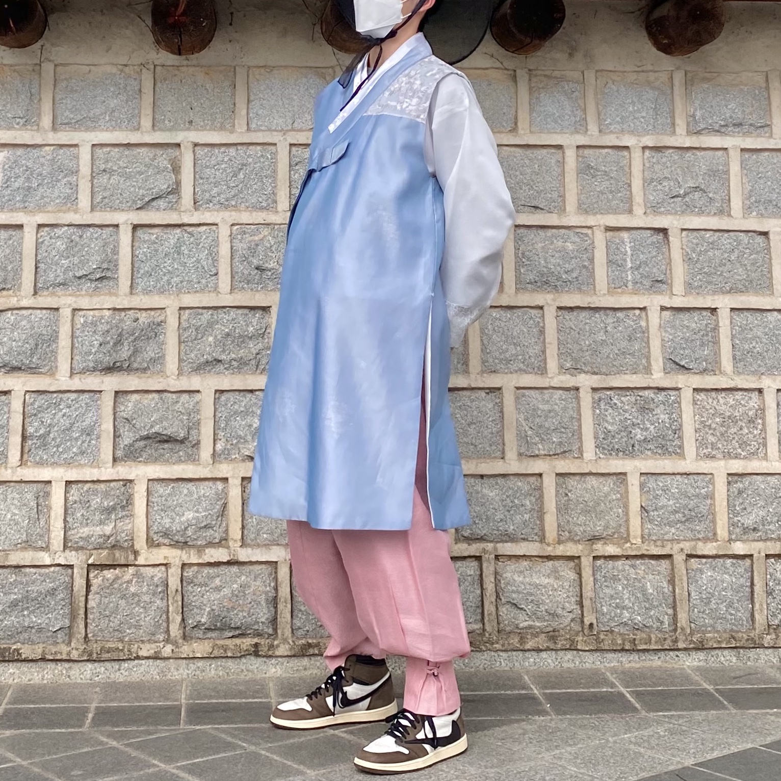 Jordan 1 x Travis Scott Retro High OG SP Mocha 착용 스타일