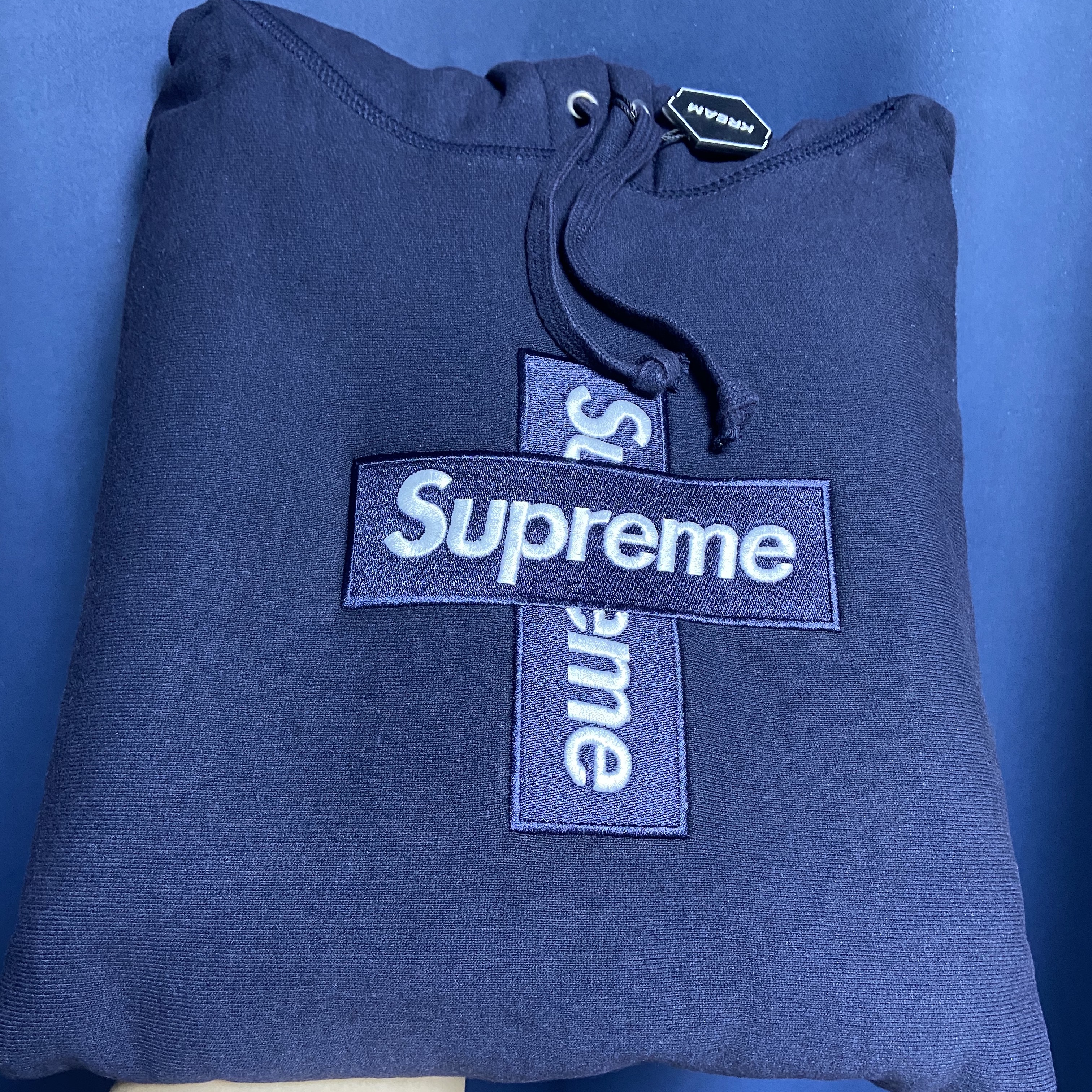 Supreme Cross Box Logo Hooded Sweatshirt Navy - 20FW 착용 스타일