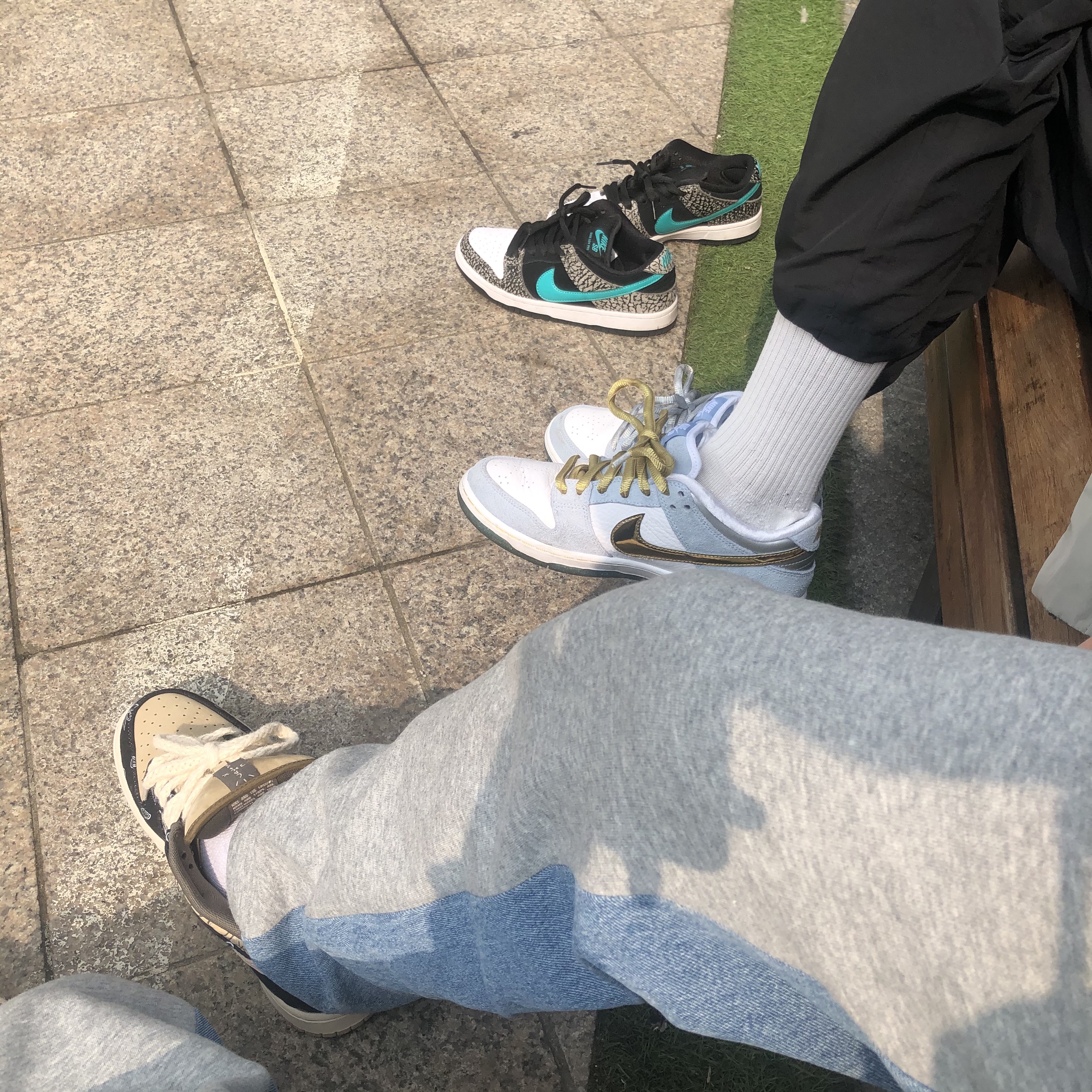 Nike x Travis Scott SB Dunk Low, Nike x Sean Cliver SB Dunk Low Holiday Special 착용 스타일