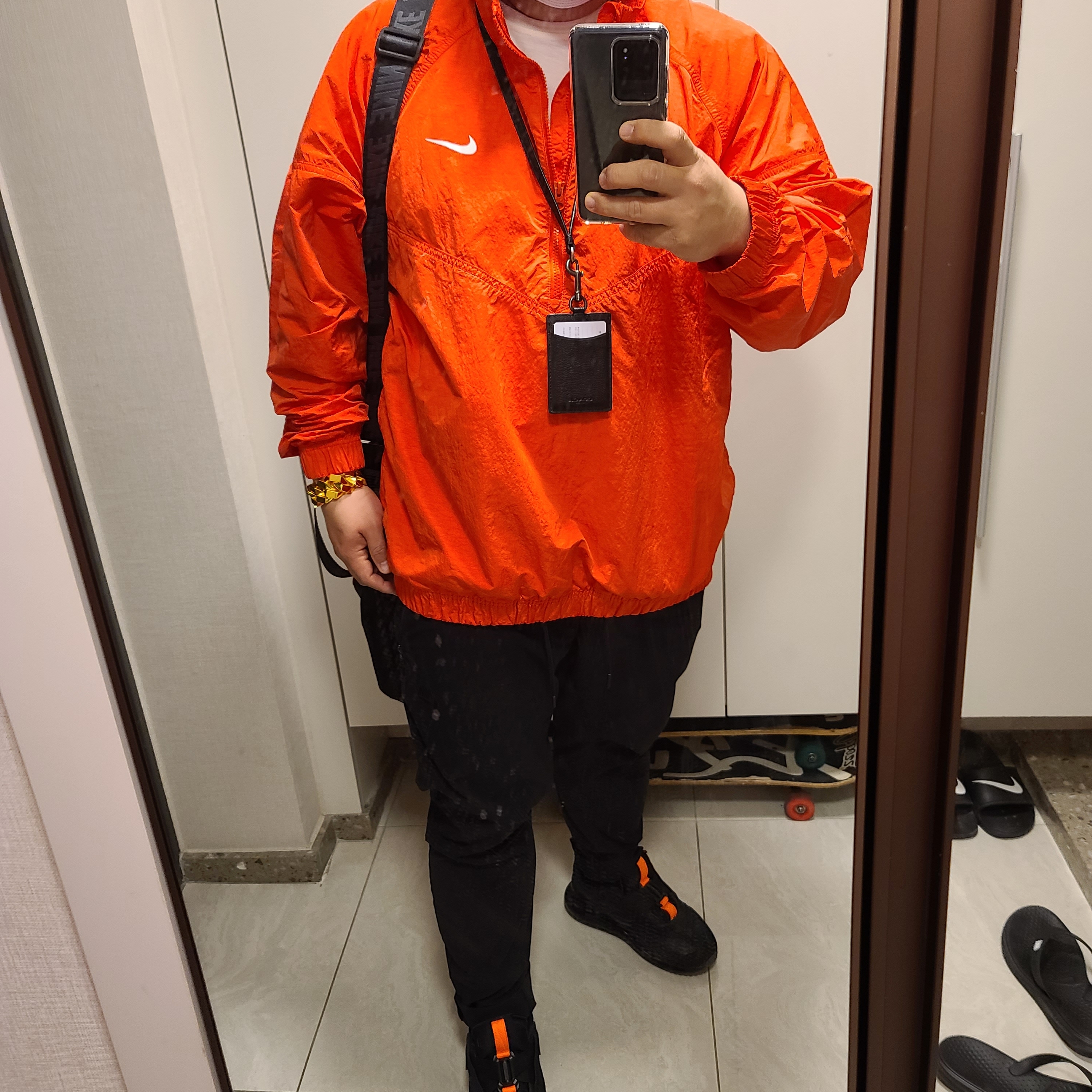 Nike x Stussy Windrunner Jacket Habanero Red 착용 스타일