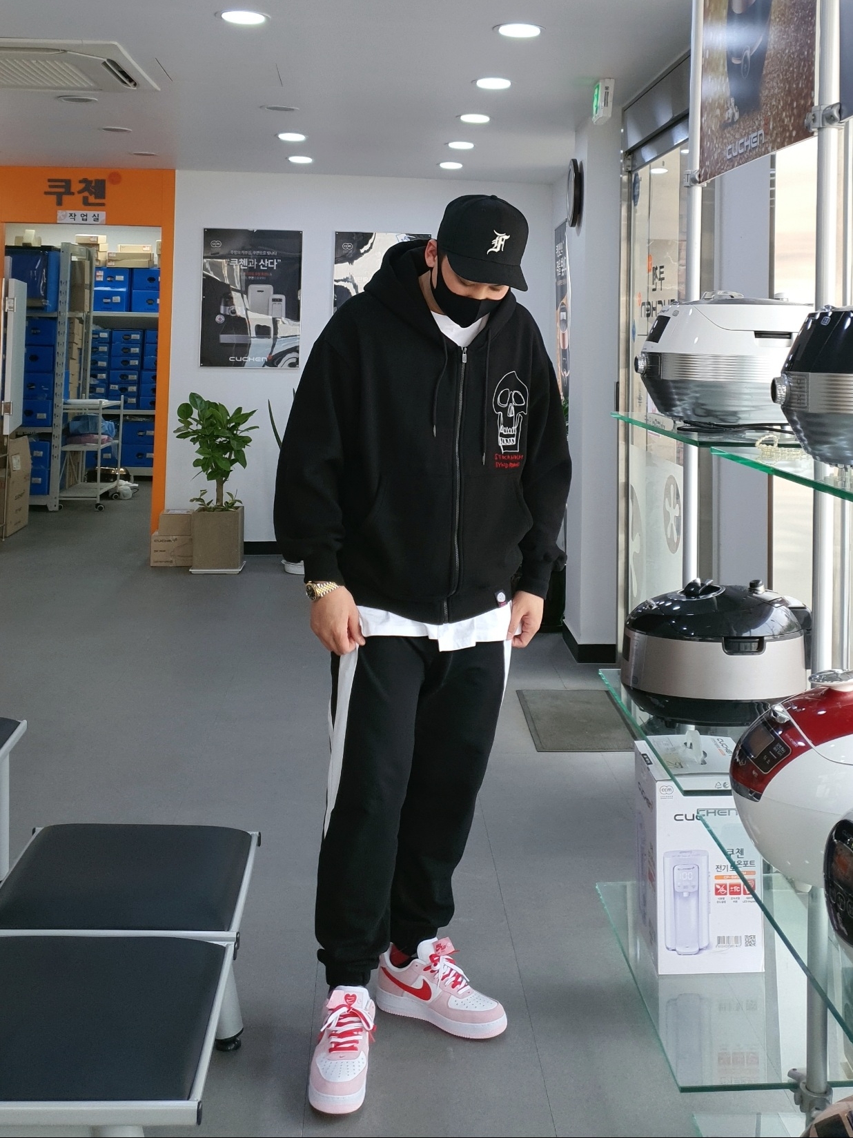 Nike Air Force 1 '07 QS Valentine's Day 착용 스타일 - 1