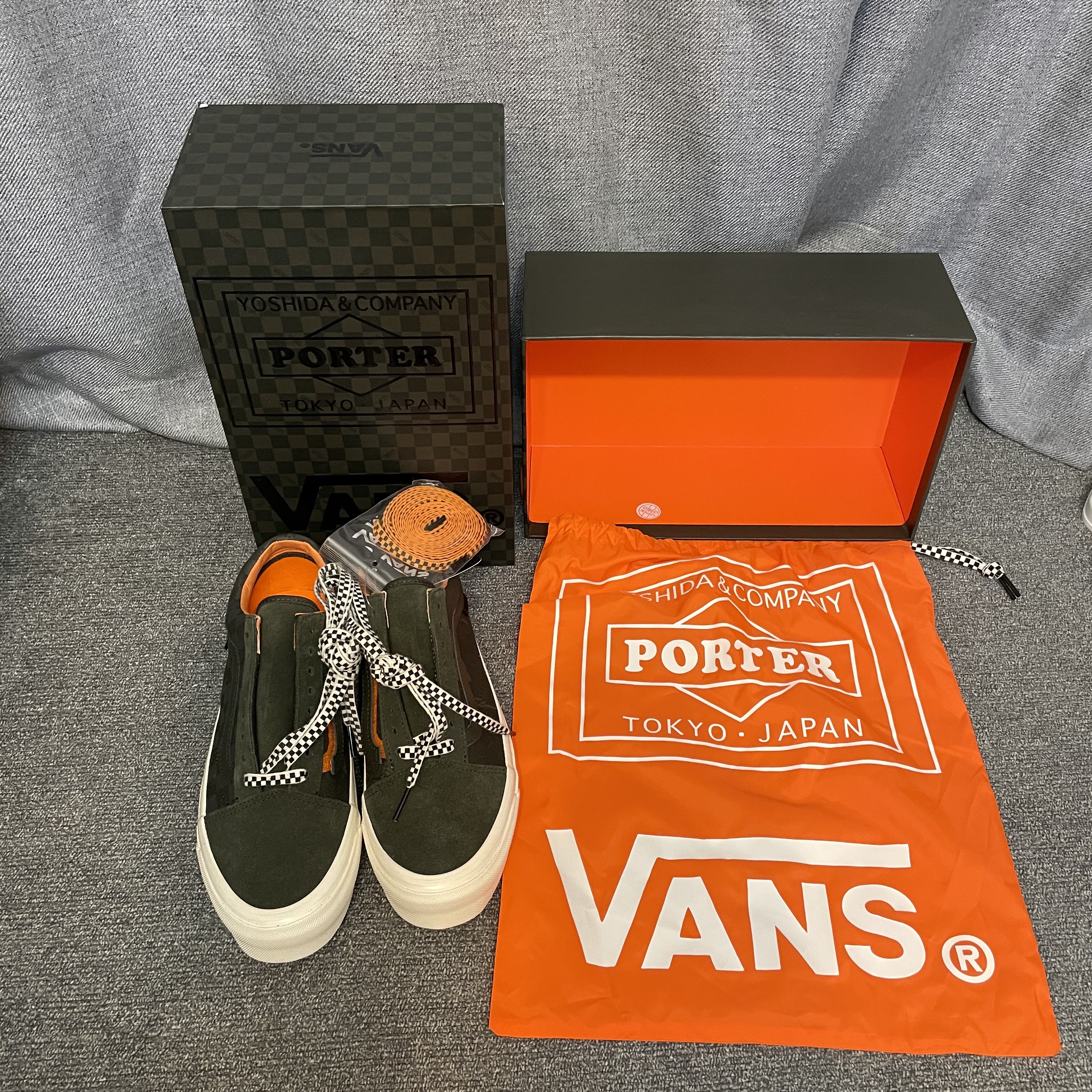 Vans Vault x Porter OG Old Skool LX Forest night 착용 스타일 - 4