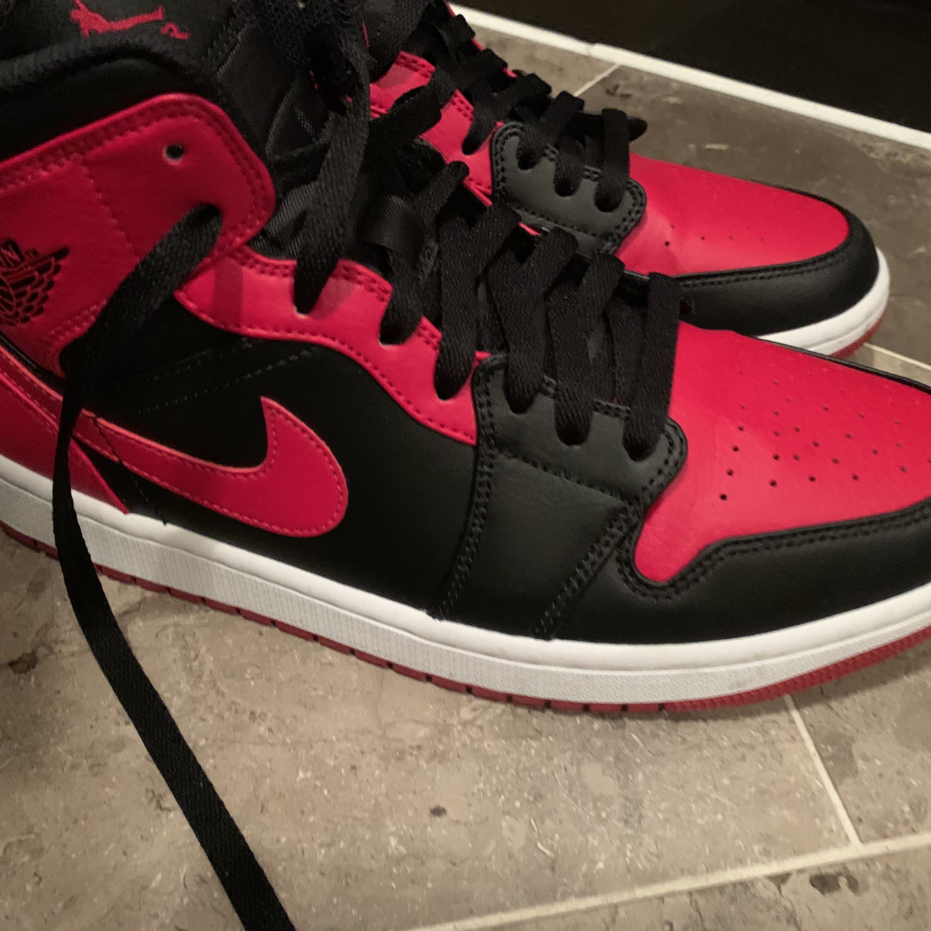 Jordan 1 Mid Bred Banned 2020 착용 스타일