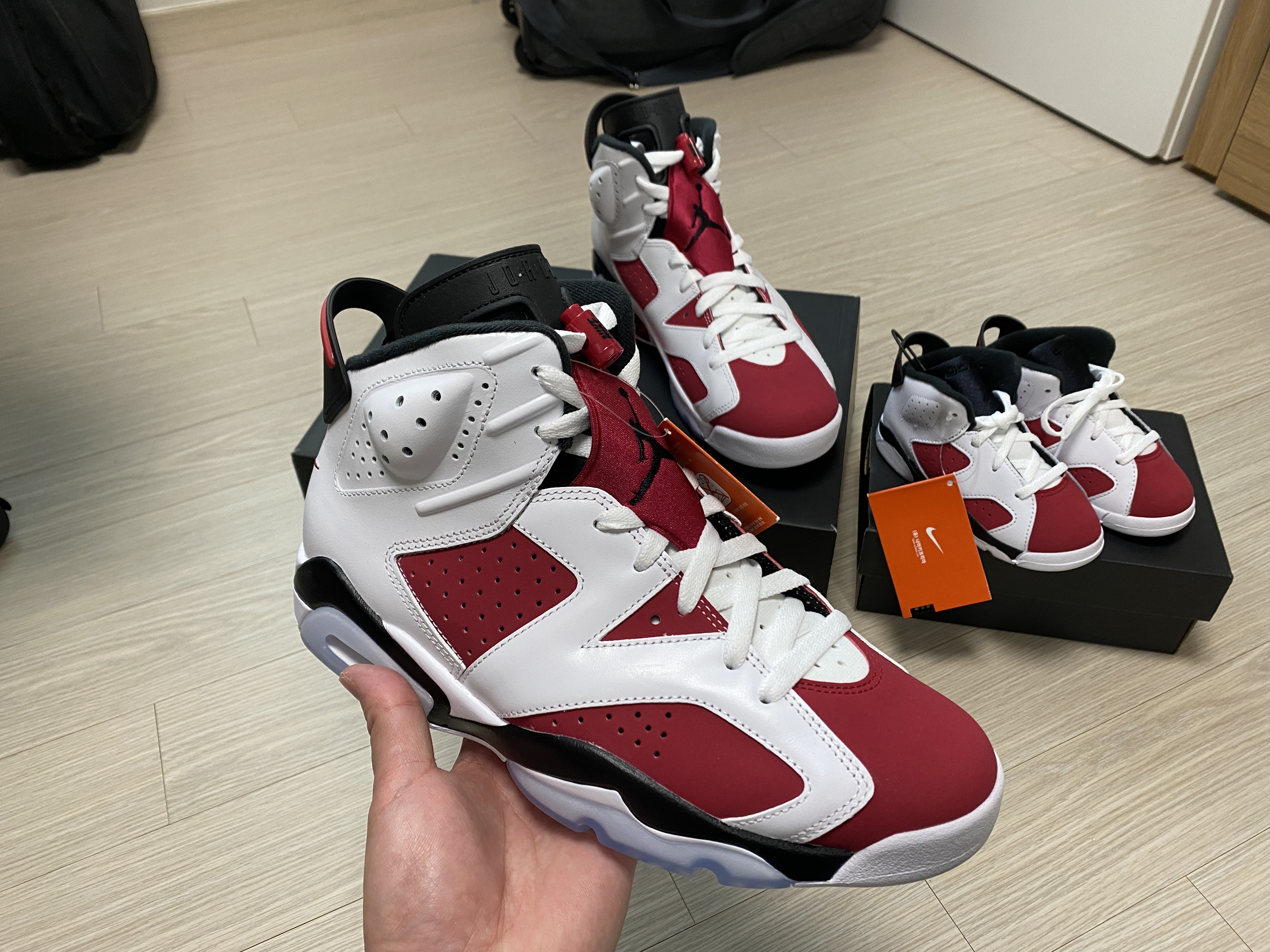 Jordan 6 Retro Carmine 2021, (TD) Jordan 6 Retro Carmine 2021 착용 스타일 - 2