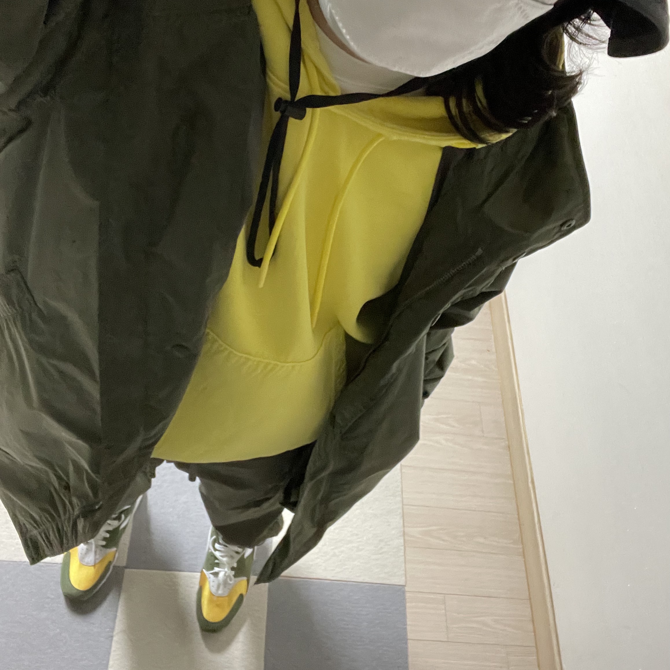 Nike x Stussy Air Huarache LE Dark Olive 착용 스타일 - 3