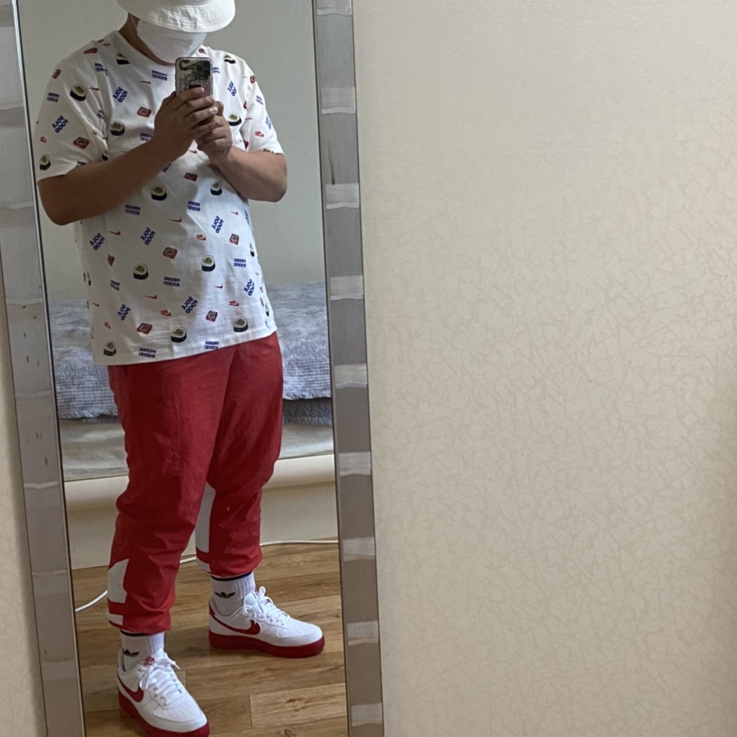 Nike Air Force 1 Low White Red Midsole 착용 스타일
