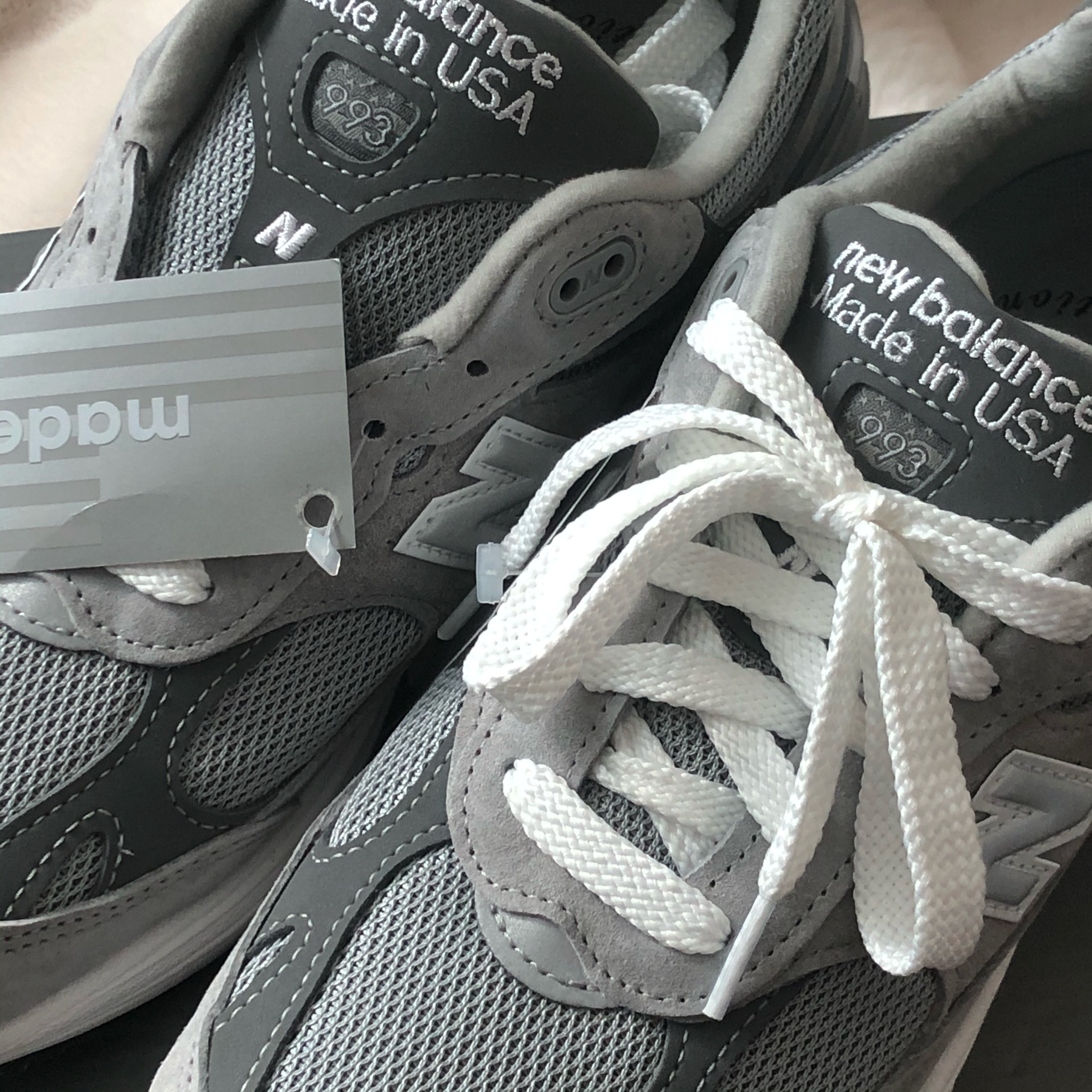 (W) New Balance 993 Made in USA Grey - B Standard 착용 스타일 - 1