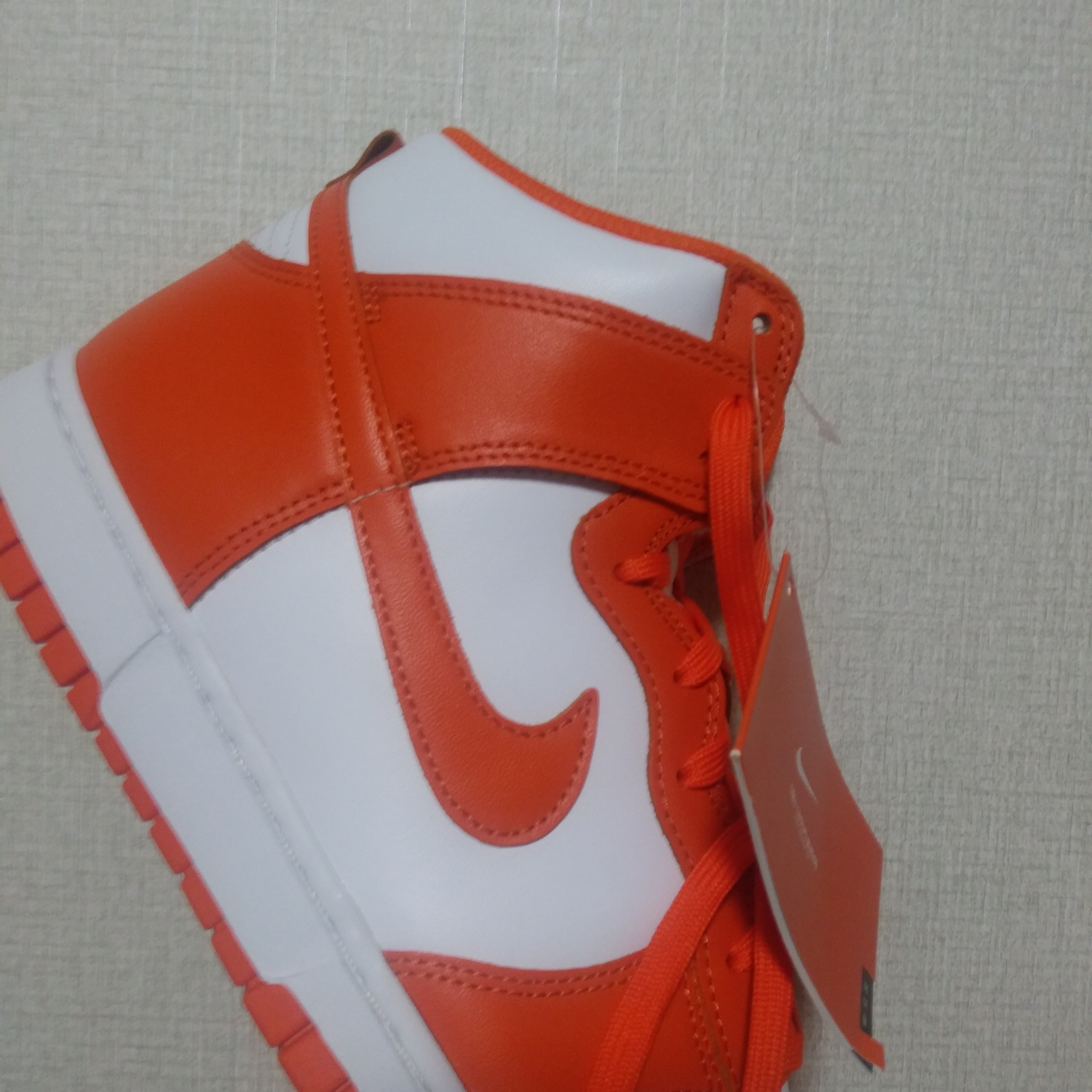 Nike Dunk High Retro Orange Blaze 착용 스타일 - 3