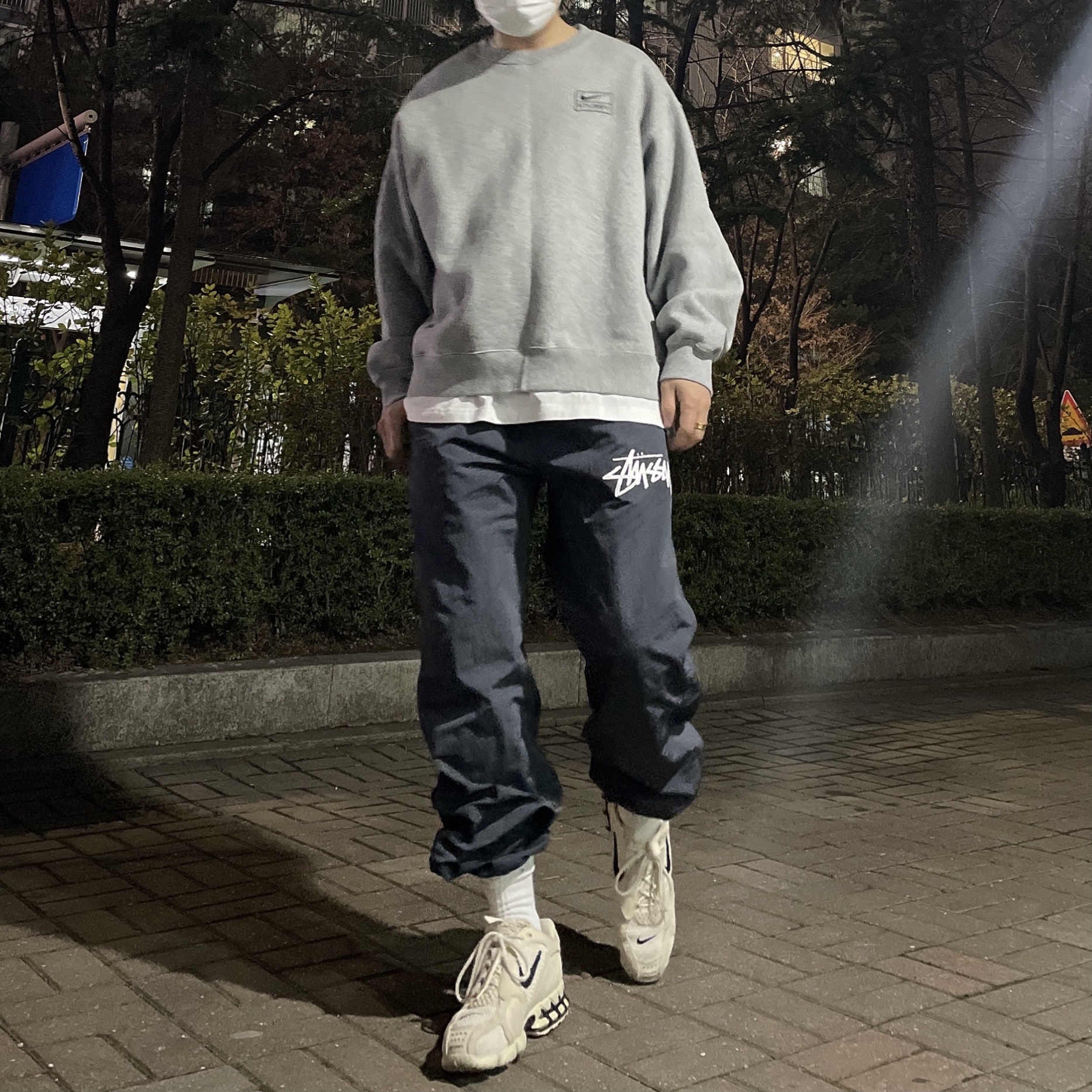 Nike x Stussy Beach Pants Off Noir, Nike x Stussy Air Zoom Spiridon Cage 2 Fossil 착용 스타일 - 2