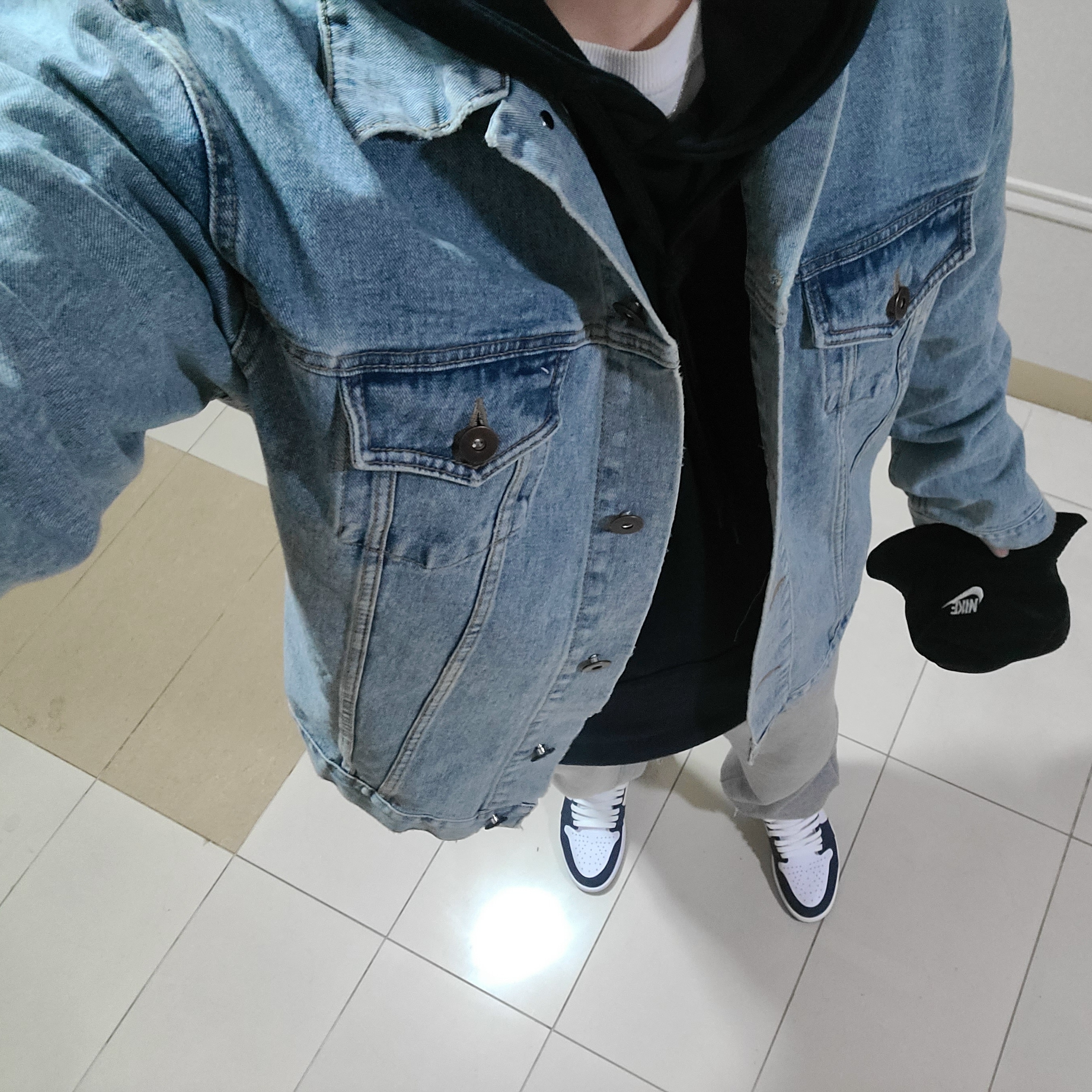 Jordan 1 Retro High OG CO.JP Midnight Navy 착용 스타일