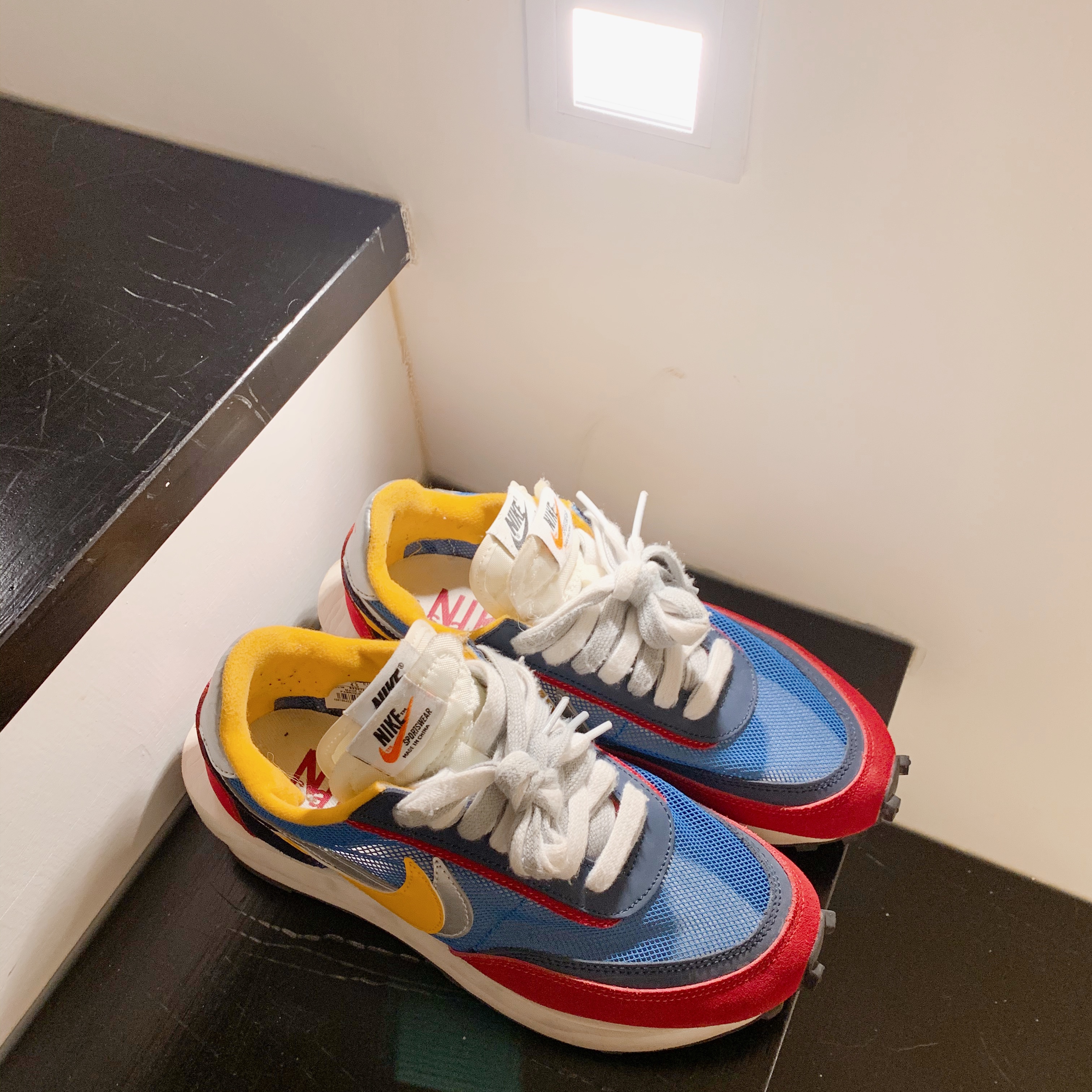 Nike x Sacai LDWaffle Blue Multi 착용 스타일