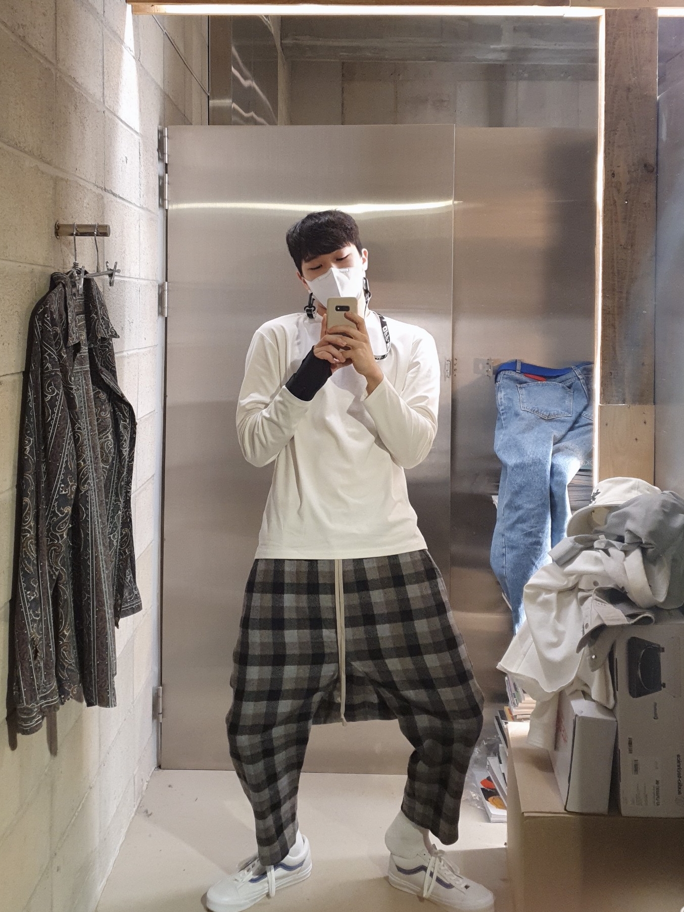 Vans Vault OG Style 36 LX Blue, Off-White x Amore Pacific Protection Box (Without Cosmetics) 착용 스타일 - 4