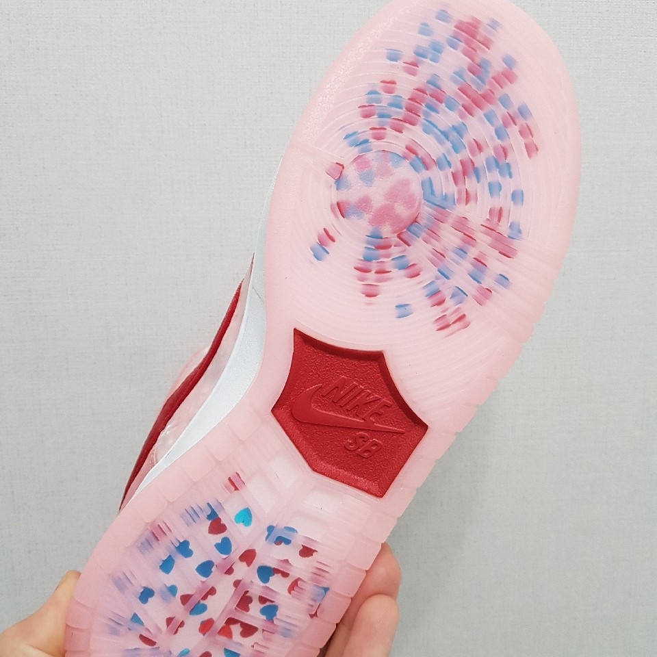 Nike x StrangeLove SB Dunk Low Pink (Regular Box) 착용 스타일 - 5
