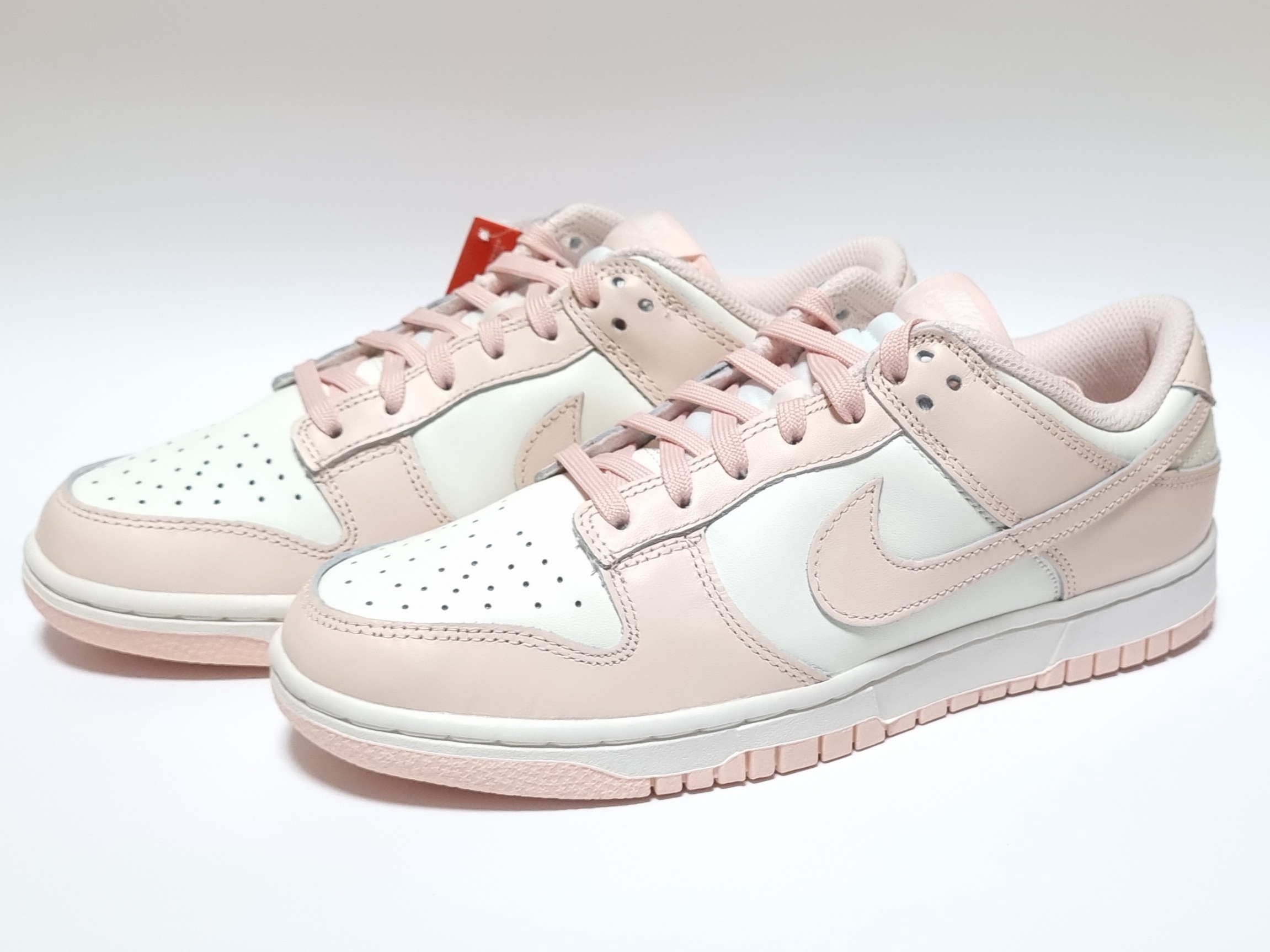 (W) Nike Dunk Low Orange Pearl 착용 스타일