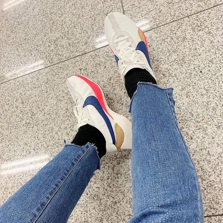 Nike Moon Racer Sail Solar Blue 착용 스타일 - 1