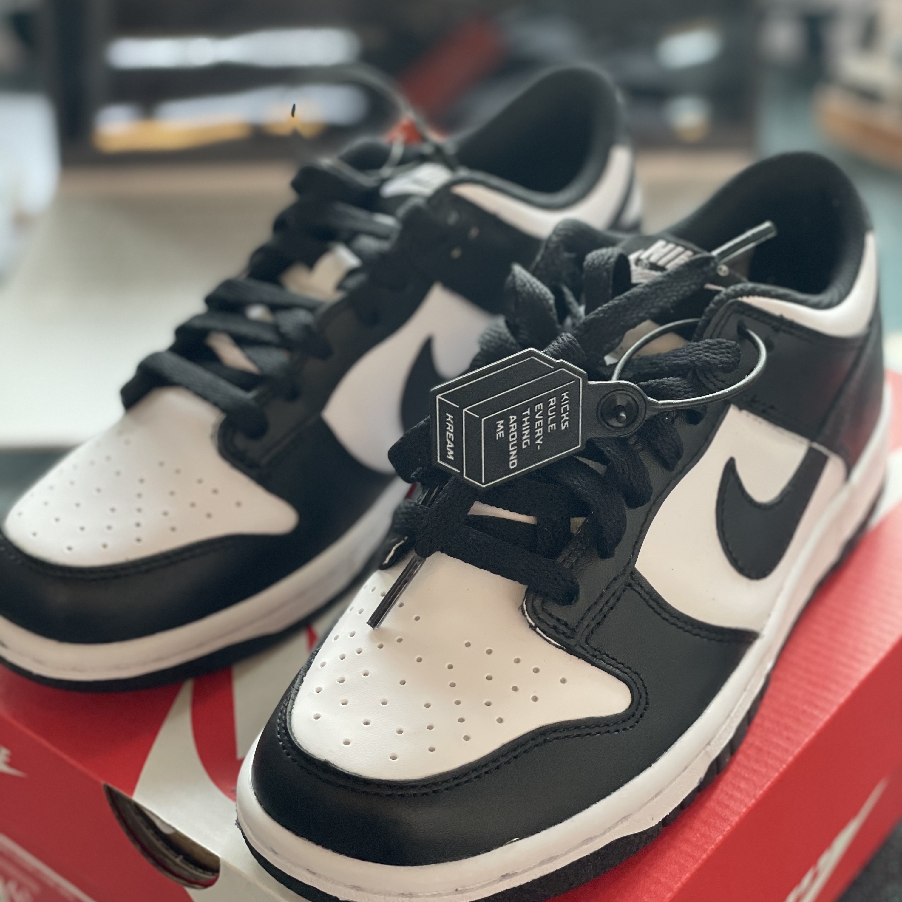 (W) Nike Dunk Low Black 착용 스타일