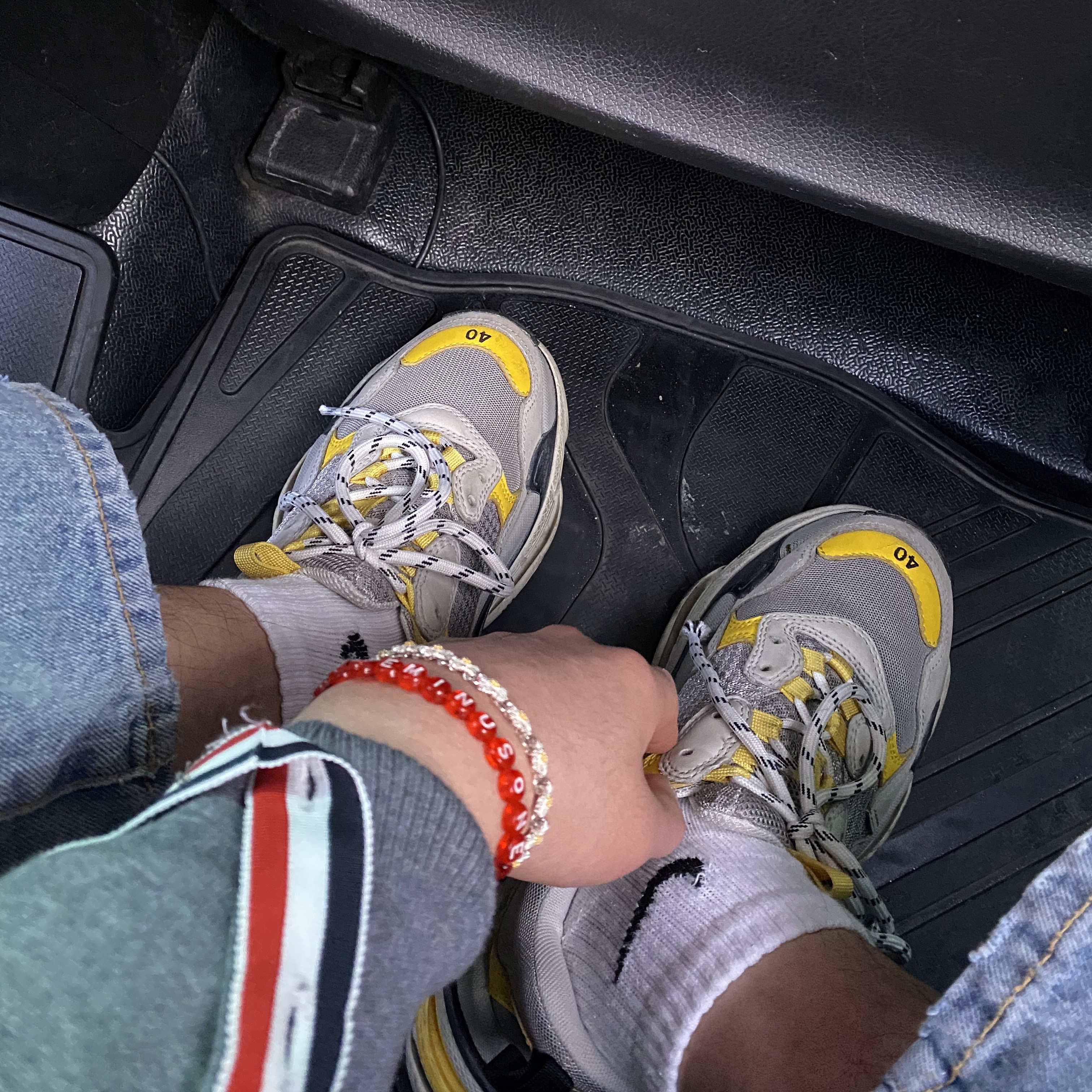 Balenciaga Triple S Yellow Grey 2019 착용 스타일